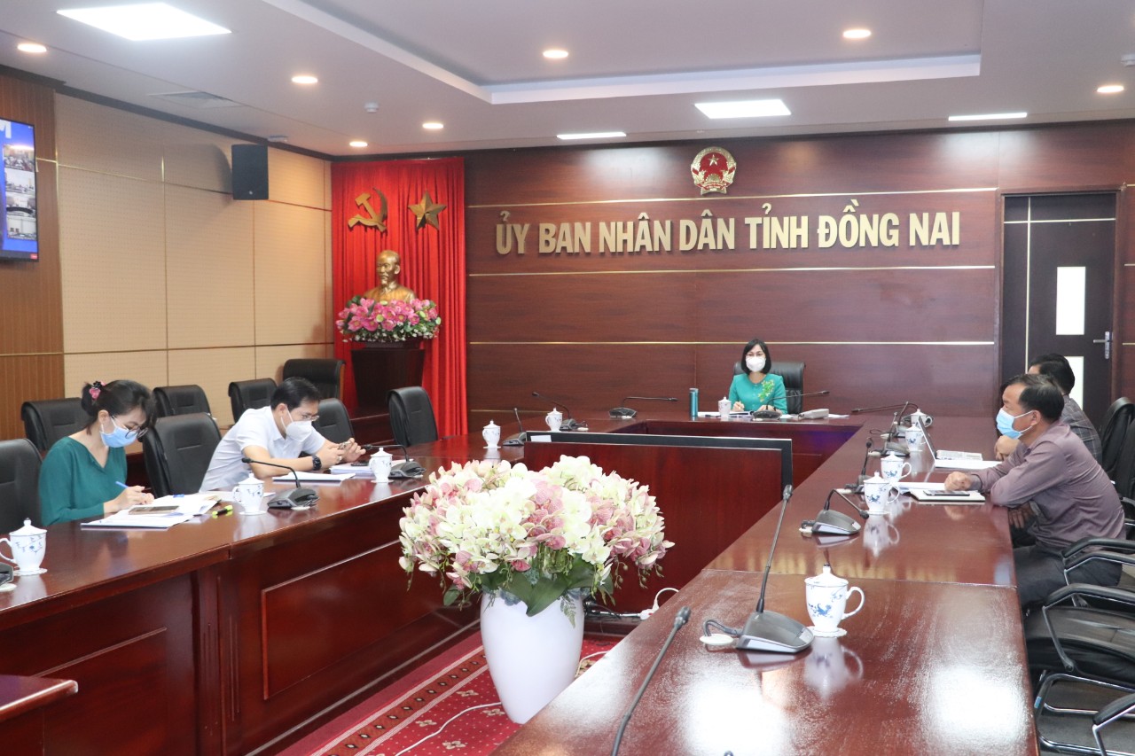 c hoang EU.jpg?t=1762423302