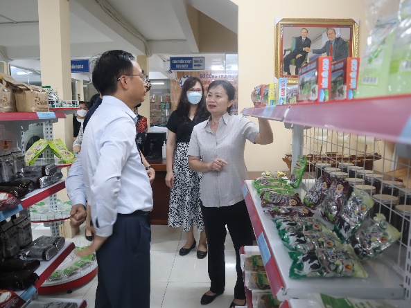 29072022-Cuc CTDP tham quan showroom 1.jpg?t=1758876326