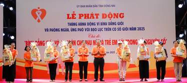 https://baodongnai.com.vn/file/e7837c02876411cd0187645a2551379f/112025/121_20251112103235_20251112110627.jpg?width=1800