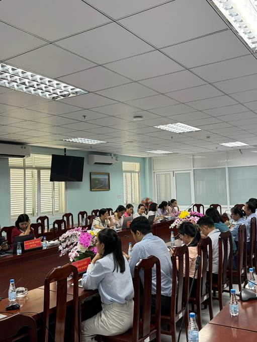 Ảnh 6. Các đại biểu trao đổi, rà soát và hoàn thiện những nội dung liên quan đến kết quả Điều tra cơ sở hành chính, sự nghiệp năm 2026.