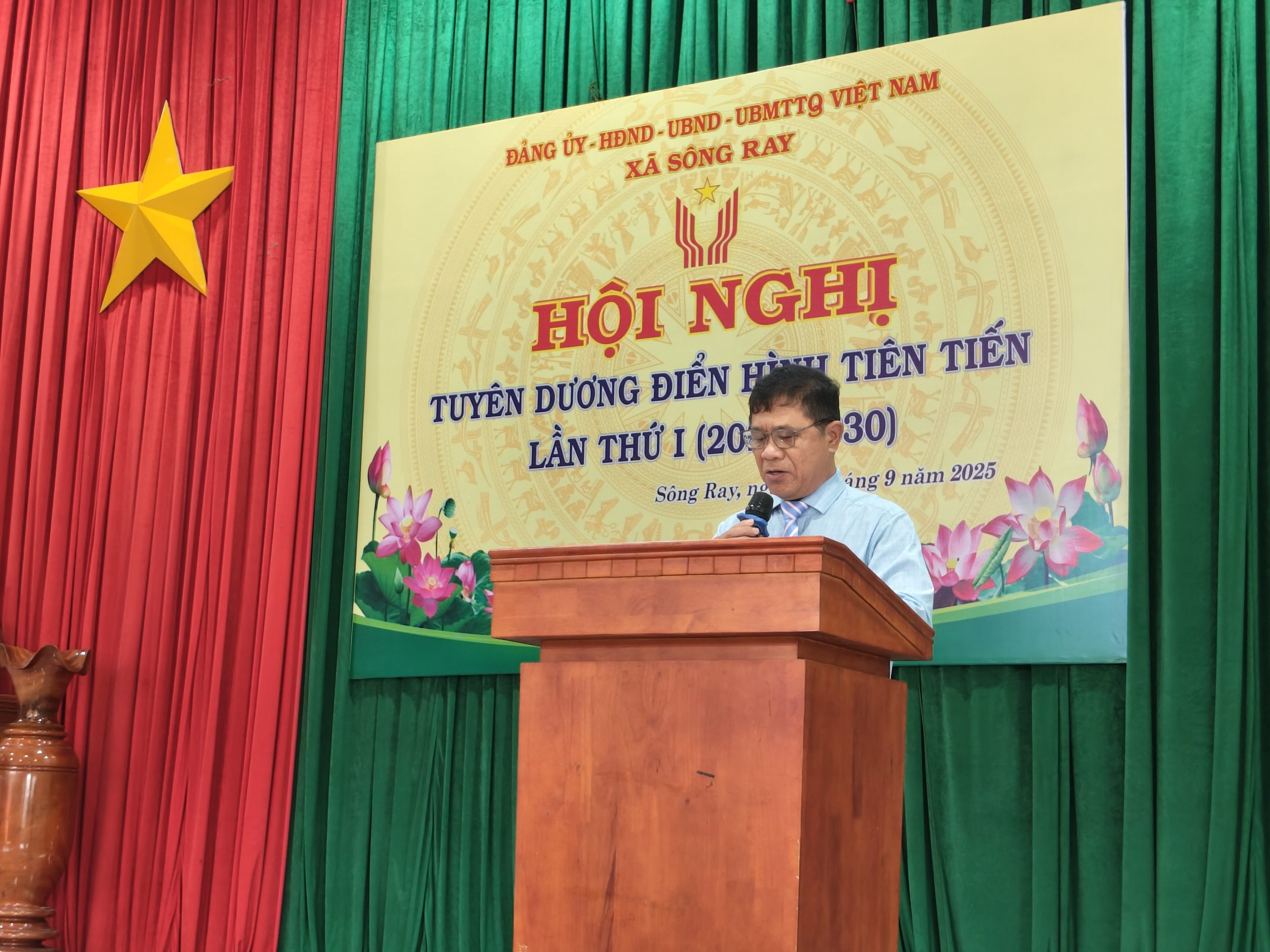 Đồng chí Lưu Văn Sửu - Bí thư Đảng ủy phát biểu chỉ đạo