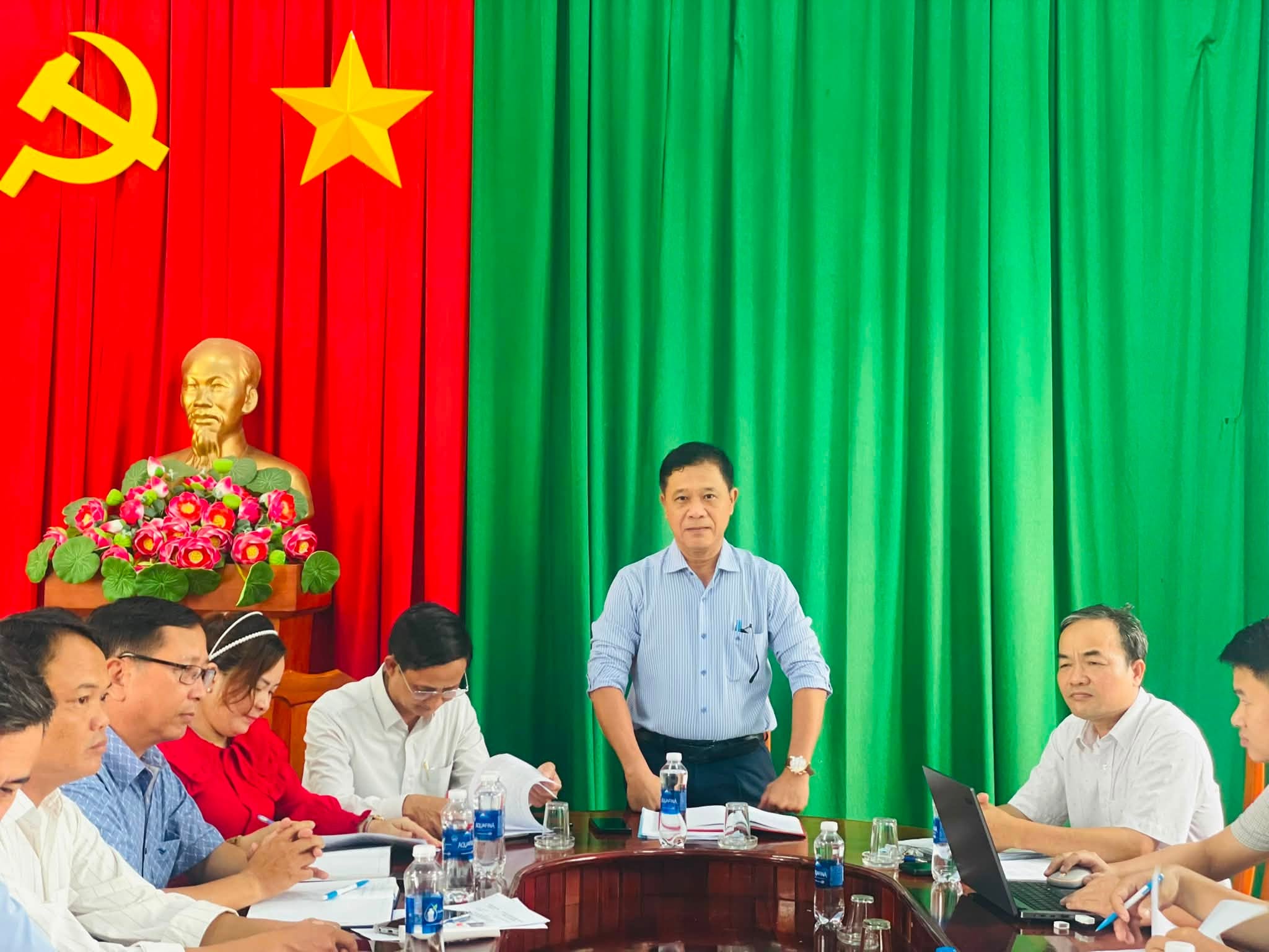 THƯỜNG TRỰC HĐND XÃ SÔNG RAY TỔ CHỨC PHIÊN HỌP ĐÁNH GIÁ KẾT QUẢ HOẠT ĐỘNG 06 THÁNG ĐẦU NĂM 2026