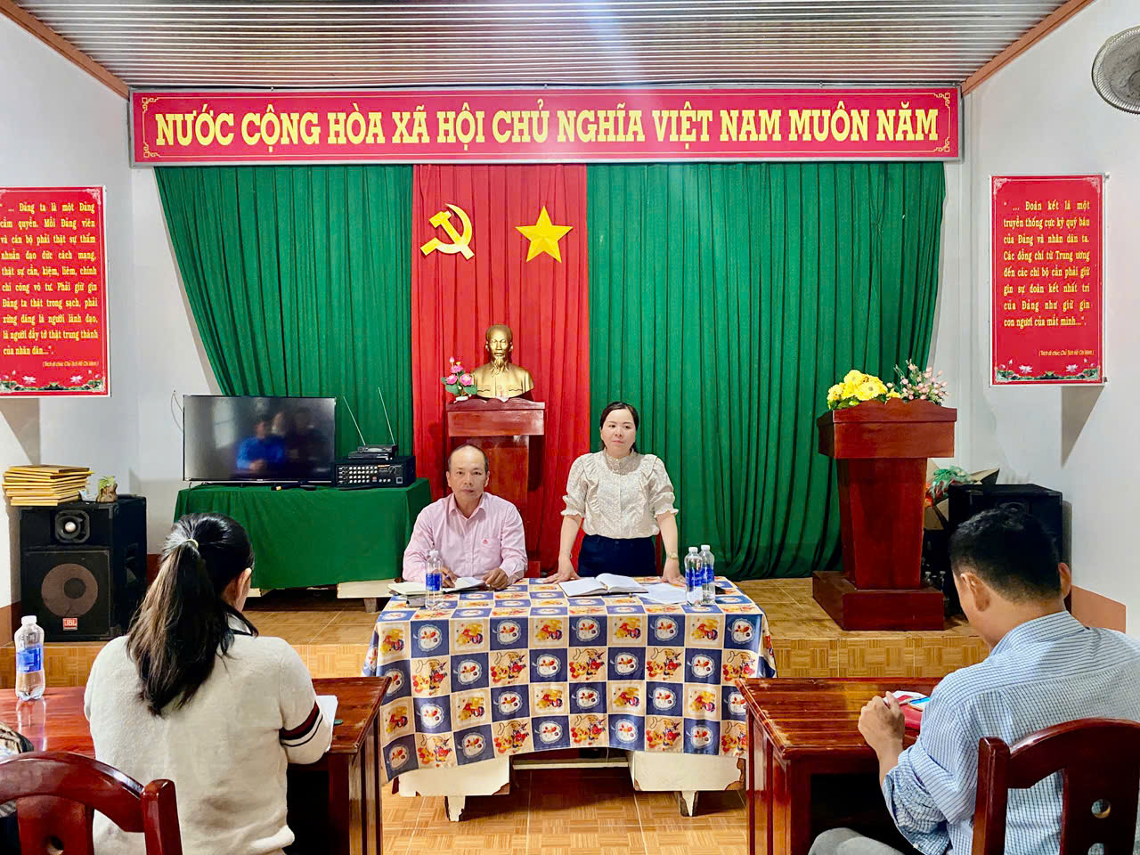 HỘI CỰU CHIẾN BINH XÃ SÔNG RAY PHỐI HỢP KIỂM TRA NGUỒN VỐN TÍN DỤNG CHÍNH SÁCH TẠI ẤP 5