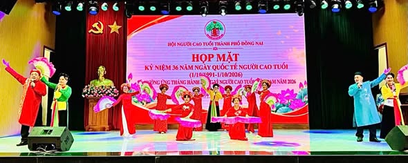 ĐẠO LÝ “KÍNH LÃO, TRỌNG THỌ” - TỪ LỜI DẠY CỦA BÁC ĐẾN HÀNH ĐỘNG HÔM NAY