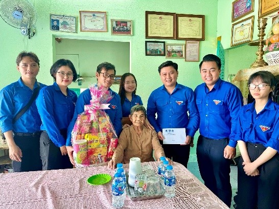 tang qua vinh cuu 2.jpg?t=1755656240
