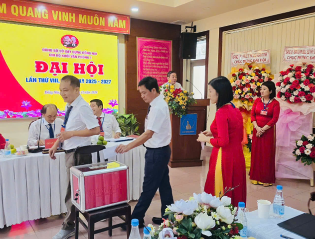 dảng vien 5.png?t=1755656240