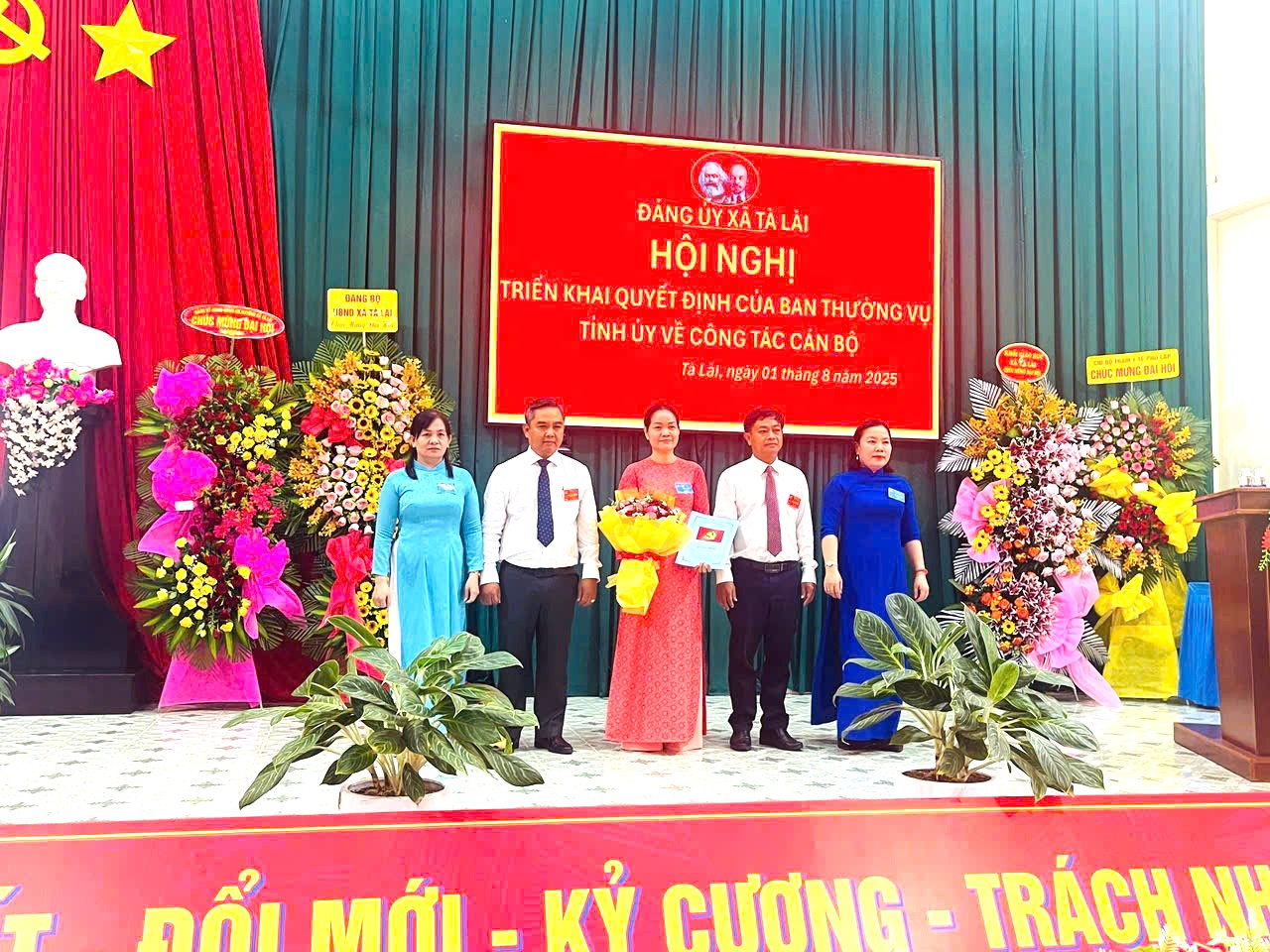 Đảng ủy xã Tà Lài triển khai Quyết định về công tác cán bộ của Ban Thường vụ Tỉnh ủy