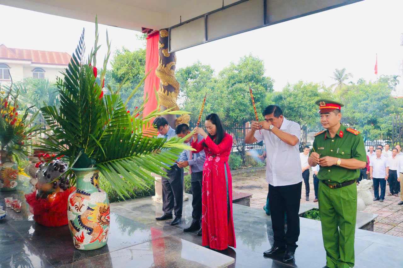 z6957633769781 ee5f344cc78f77131cb6a3a958023843