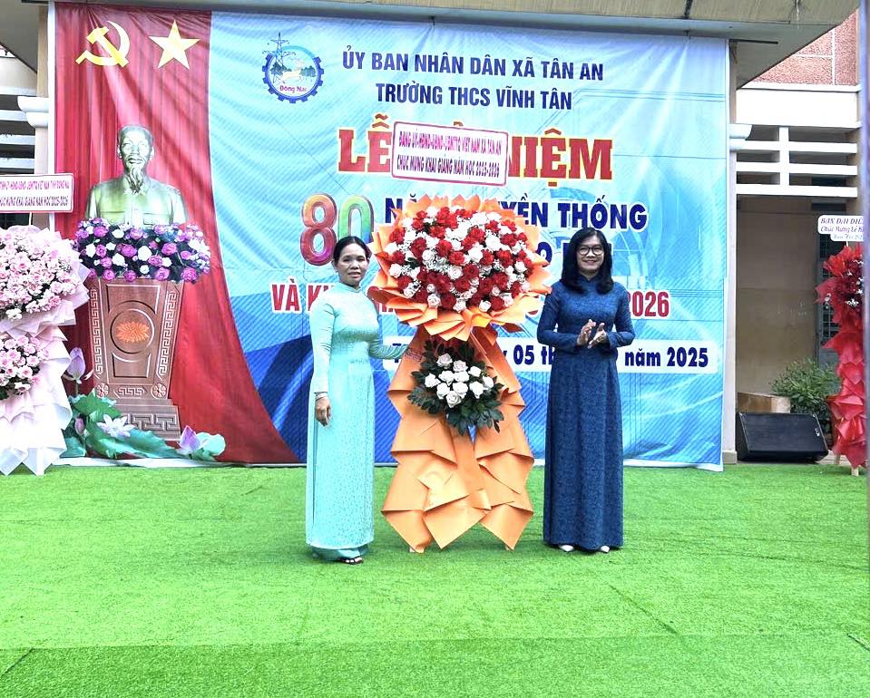 Từng bừng khai giảng năm học mới  2025-2026.