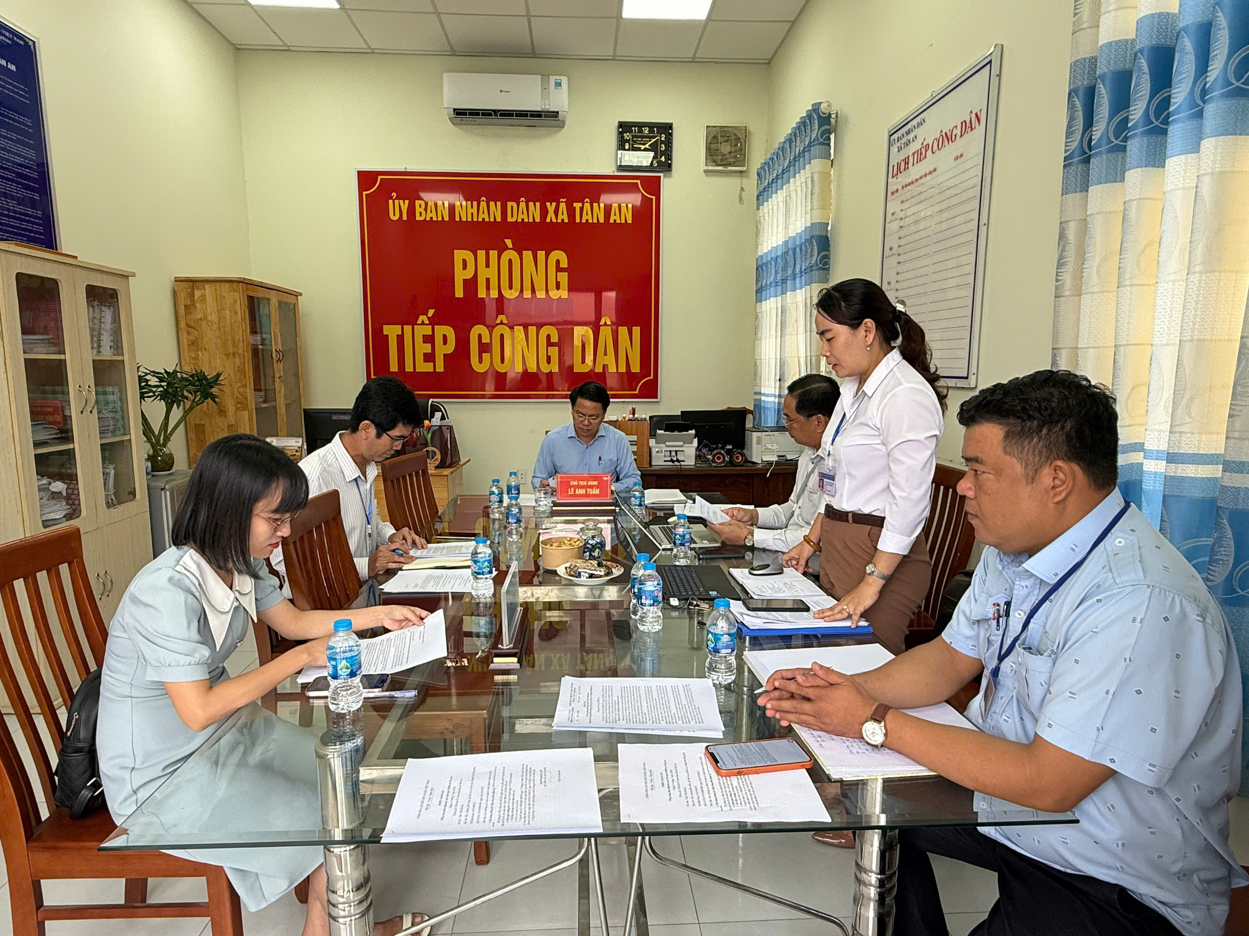 CHỦ TỊCH UBND XÃ TÂN AN TIẾP CÔNG DÂN ĐỊNH KỲ THÁNG 7 NĂM 2026