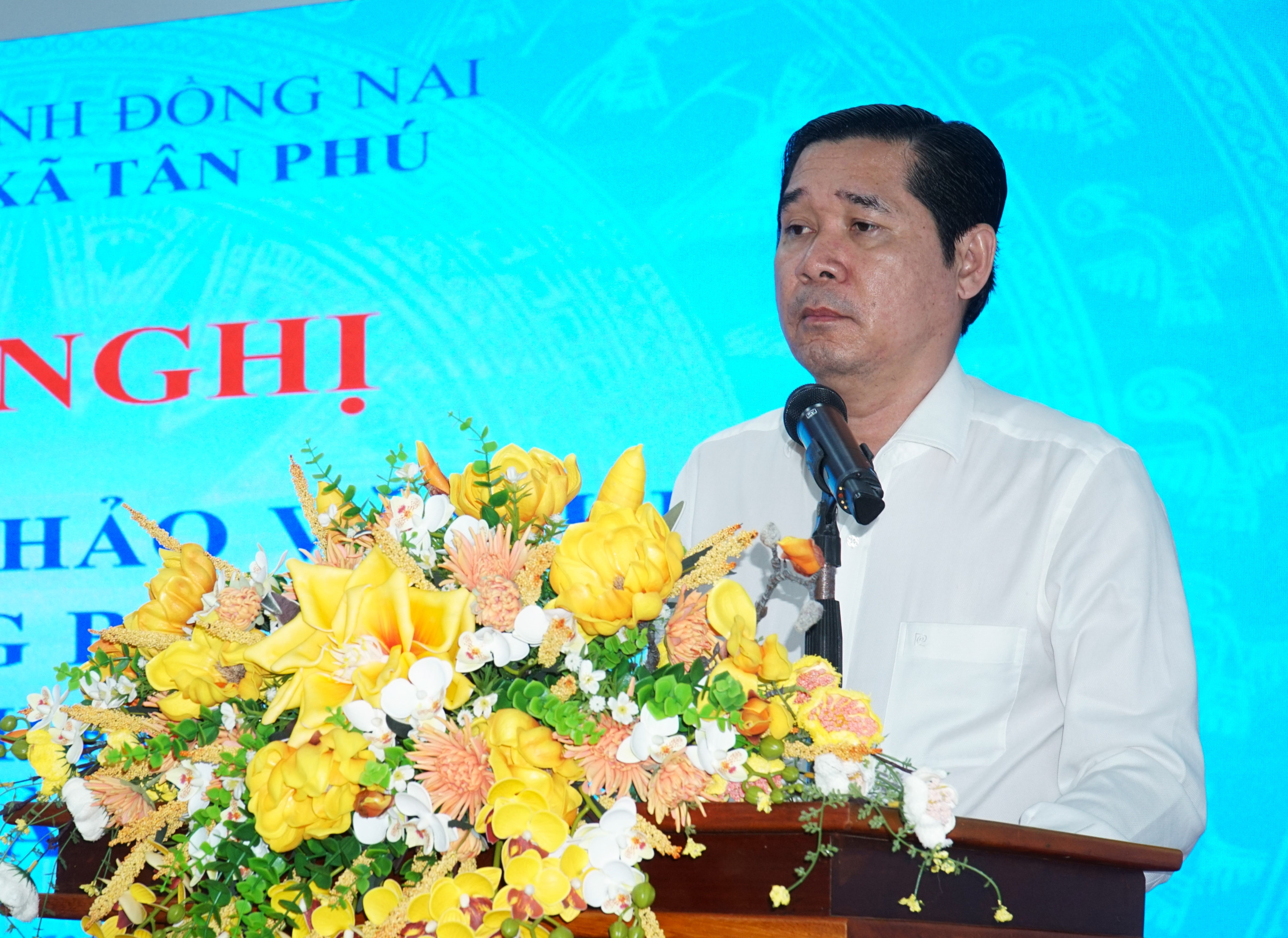 Bí thư Đảng uỷ xã Tân Phú Trần Quang Tú, phát biểu kết luận tại Hội nghị