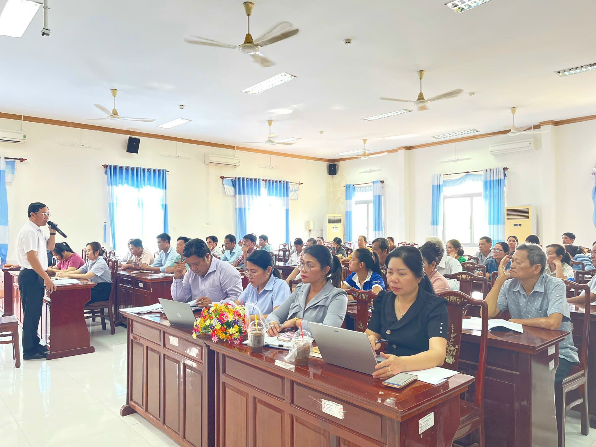 Ảnh triển khai việc thực hiện tín dụng chính sách xã hội trên địa bàn xã Thiện Hưng
