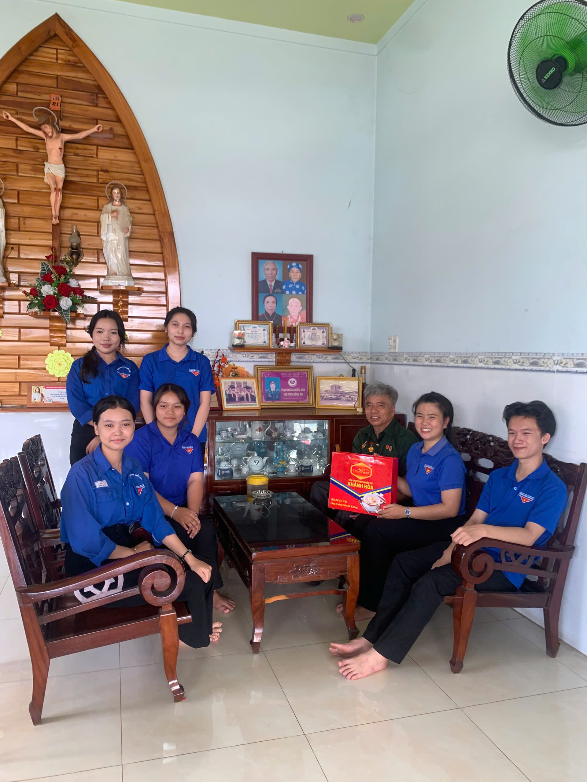 Đoàn viên thanh niên xã Thống Nhất, tỉnh Đồng Nai động viên, tri ân gia đình Ông Phan Văn Mẫn thương binh 91% ngụ ấp Dốc Mơ 3 xã Thống Nhất