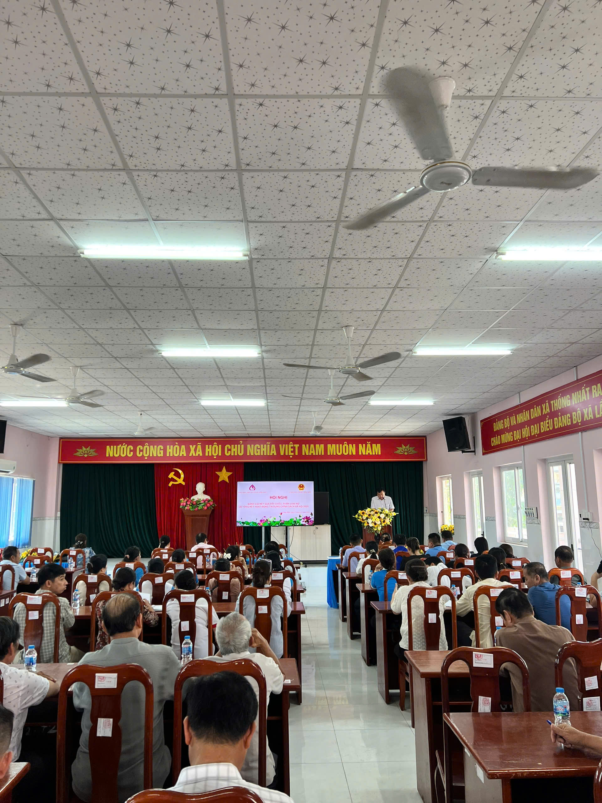 Hội nghị hiệp thương lần thứ 2 thỏa thuận lập danh sách sơ bộ 45 người ứng cử đại biểu HĐND xã.