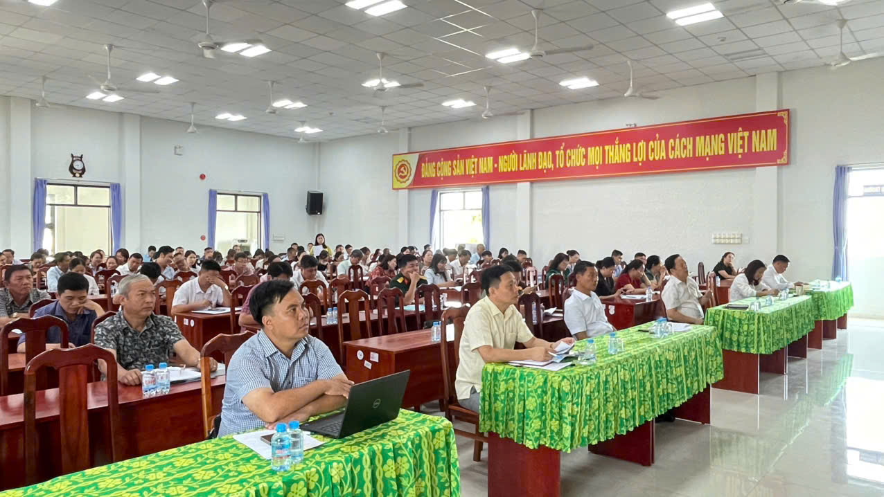 Mỗi tổ chức Đảng, chi bộ, đảng bộ phấn đấu xây dựng 1 mô hình tiêu biểu và 1 điển hình trở lên về thực hiện chuyên đề năm 2026.