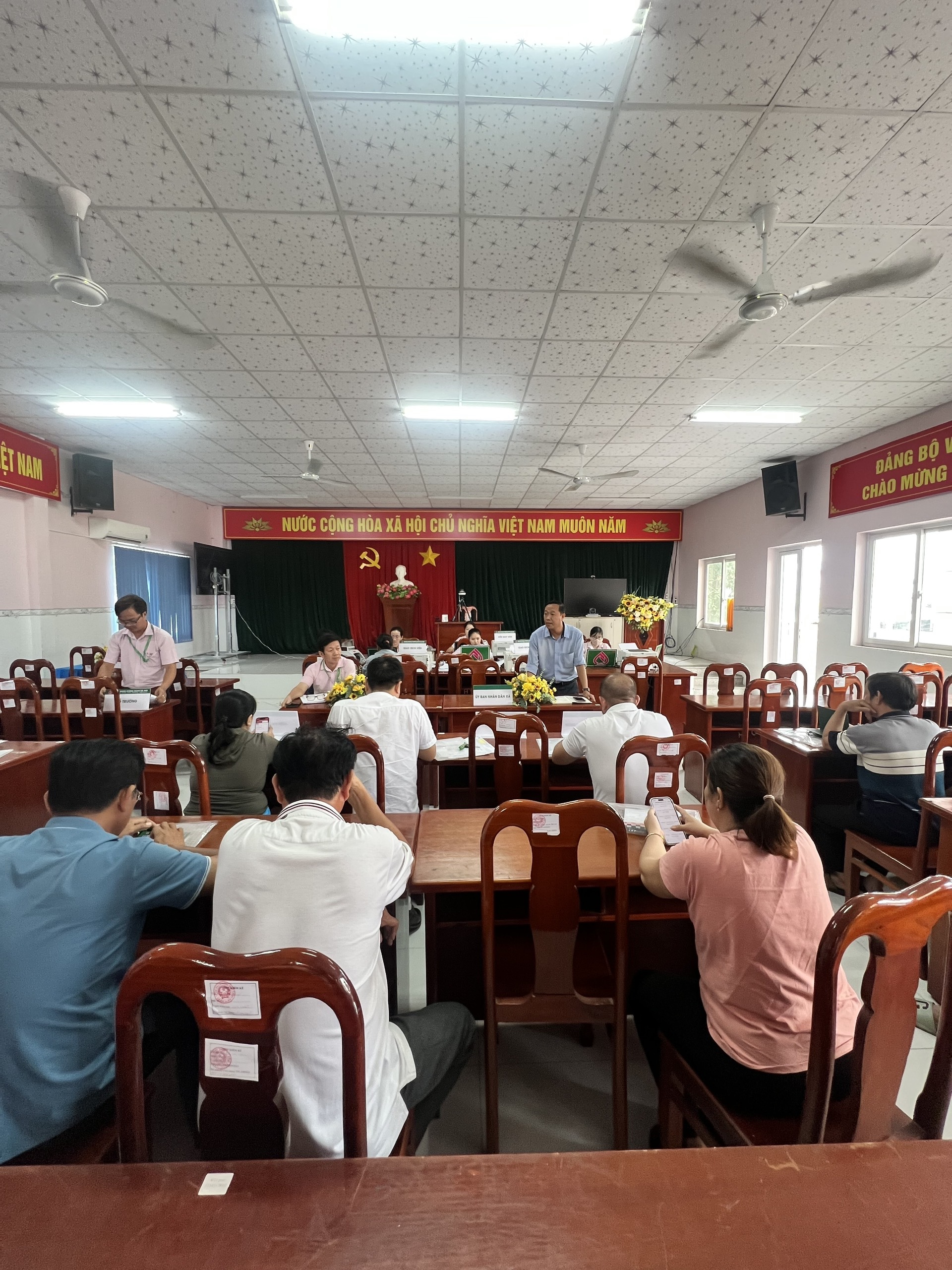 ĐIỂM GIAO DỊCH XÃ THỐNG NHẤT