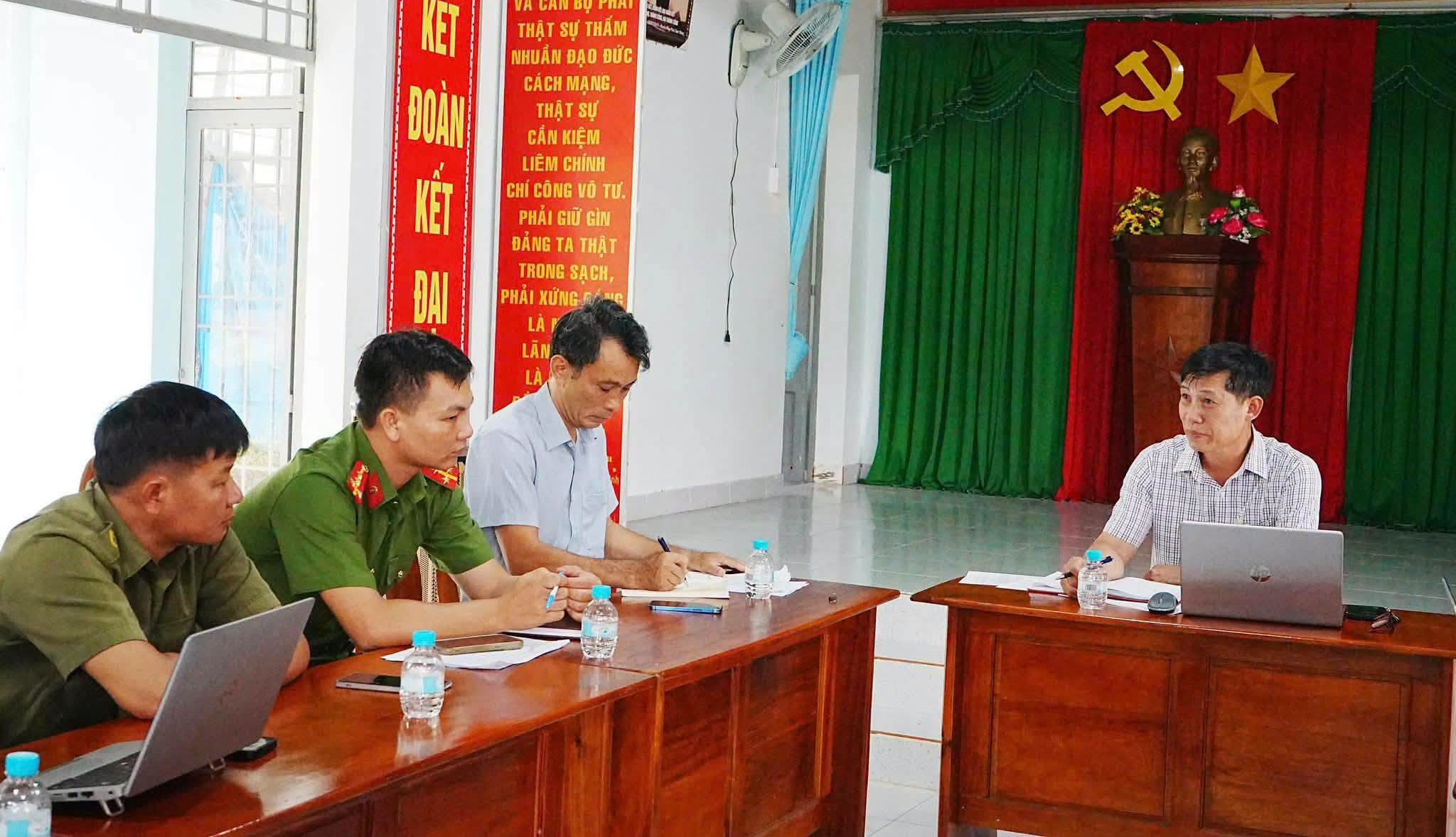 ra soat dan cu (1)