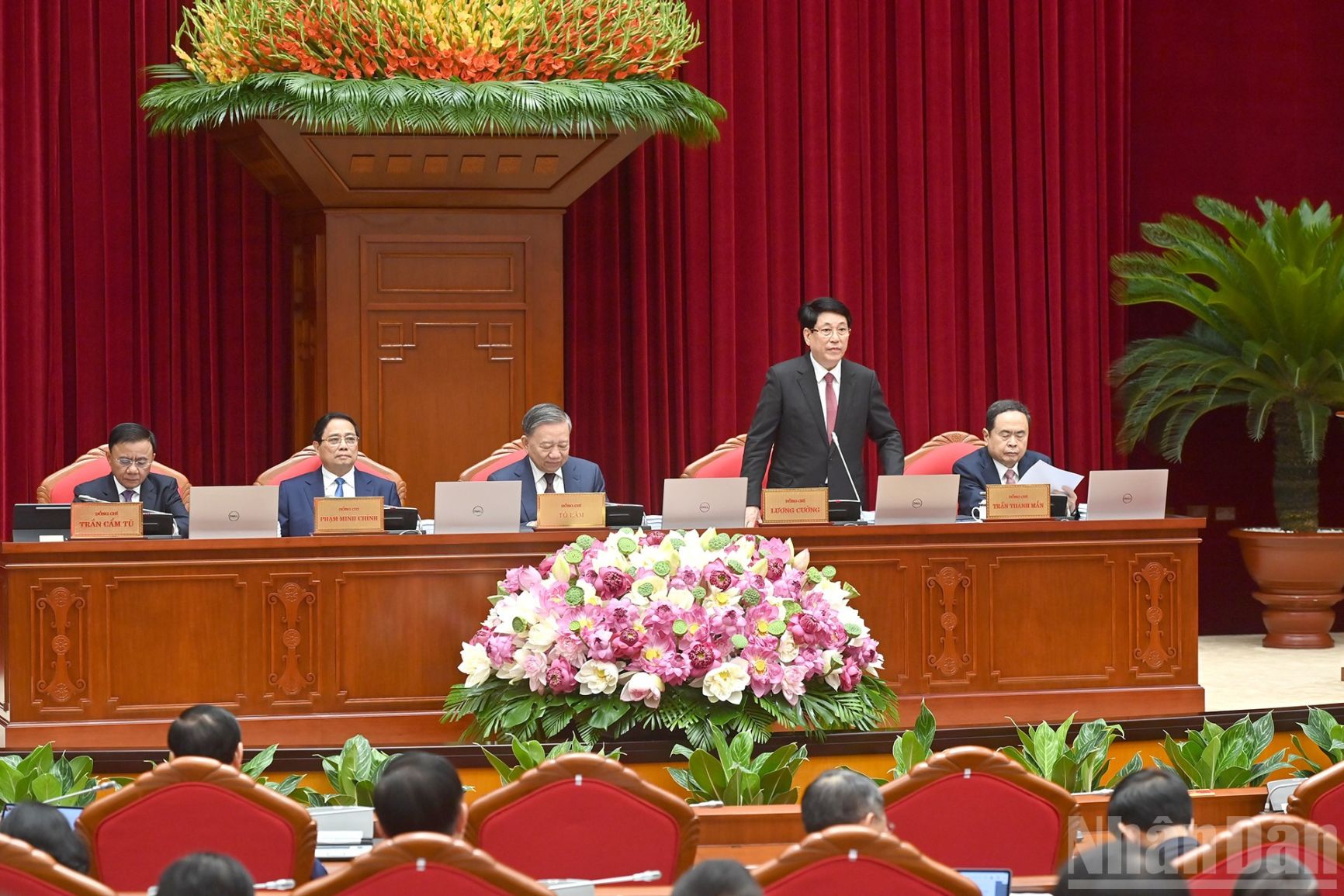 Đồng chí Lương Cường, Ủy viên Bộ Chính trị, Chủ tịch nước điều hành phiên khai mạc Hội nghị.