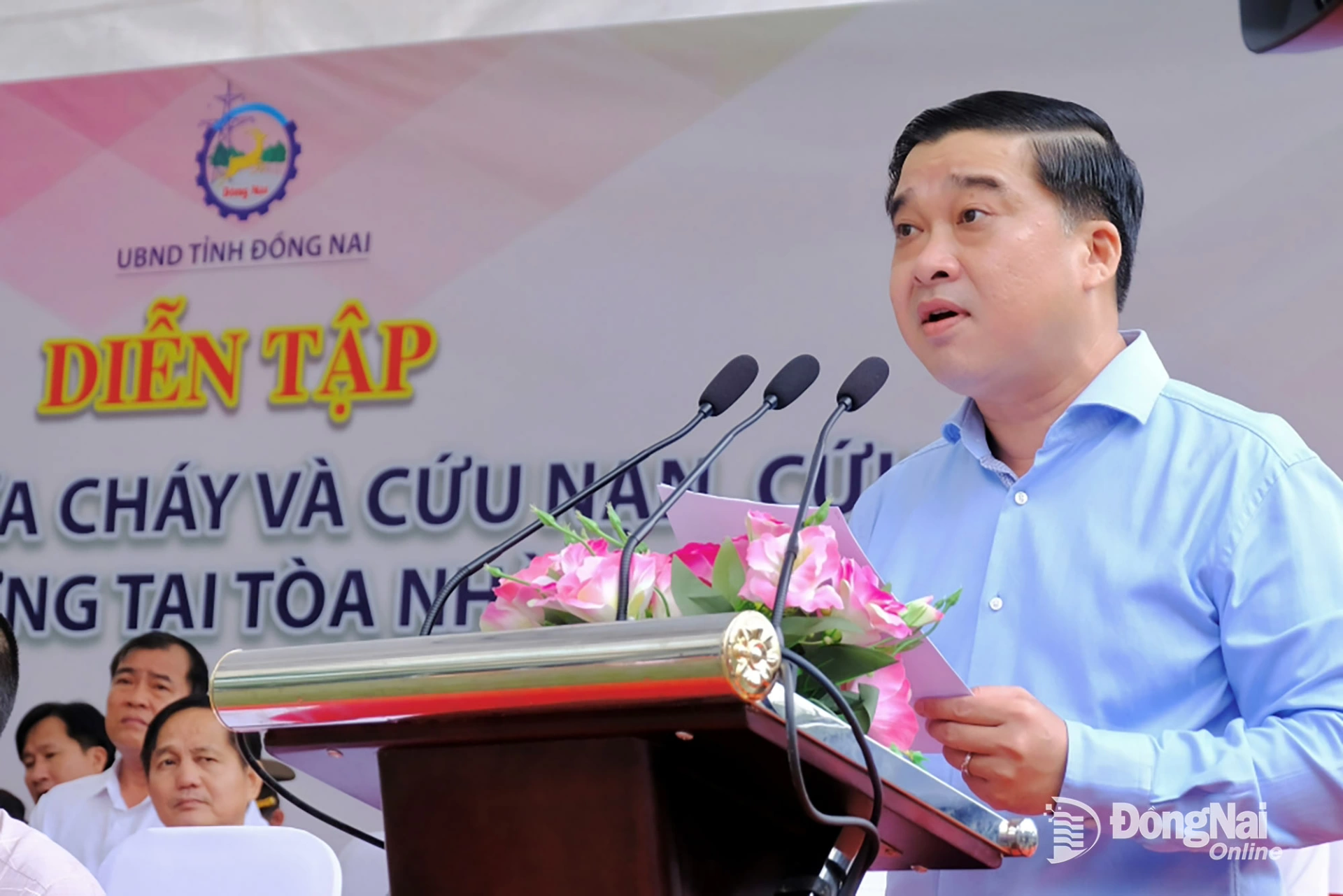 Tỉnh ủy viên, Phó Chủ tịch UBND tỉnh Đồng Nai Hồ Văn Hà phát biểu khai mạc diễn tập. Ảnh: Đăng Tùng