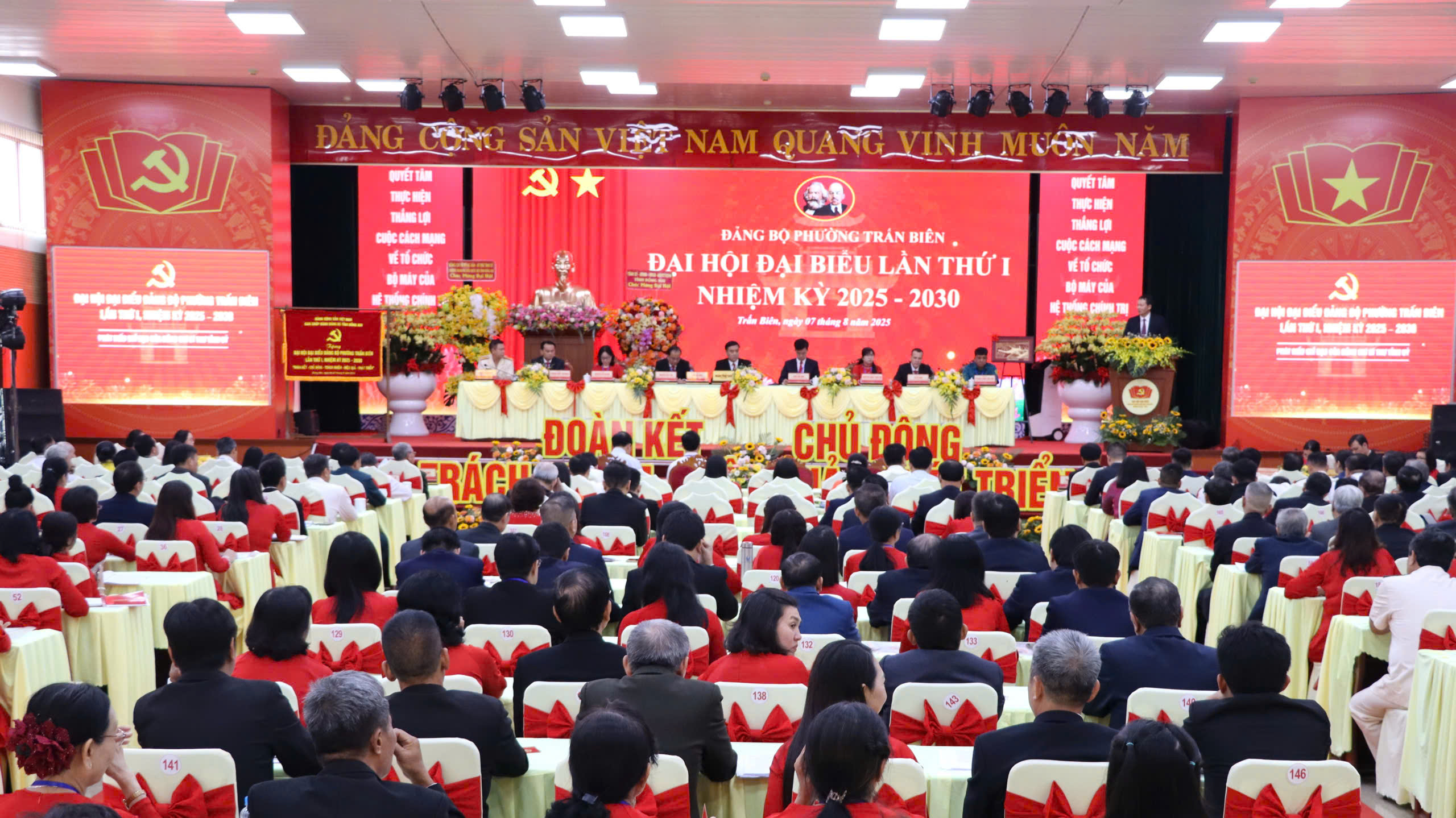 Quang cảnh Đại hội