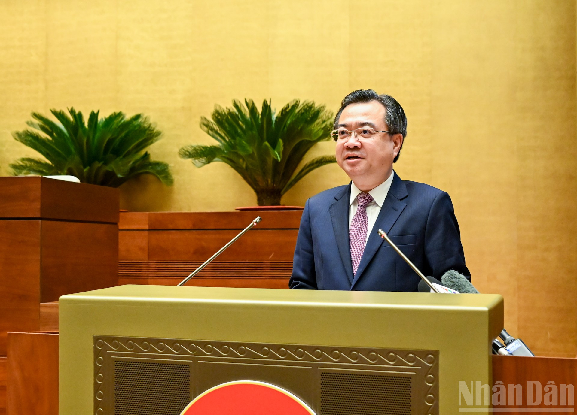 Đồng chí Nguyễn Thanh Nghị, Ủy viên Trung ương Đảng, Trưởng ban Chính sách và Chiến lược Trung ương trình bày Chuyên đề 'Nội dung trọng tâm, cốt lõi của Nghị quyết số 70-NQ/TW, ngày 20/8/2025 của Bộ Chính trị về bảo đảm an ninh năng lượng quốc gia đến năm 2030, tầm nhìn đến năm 2045 và Chương trình hành động thực hiện Nghị quyết số 70-NQ/TW'.