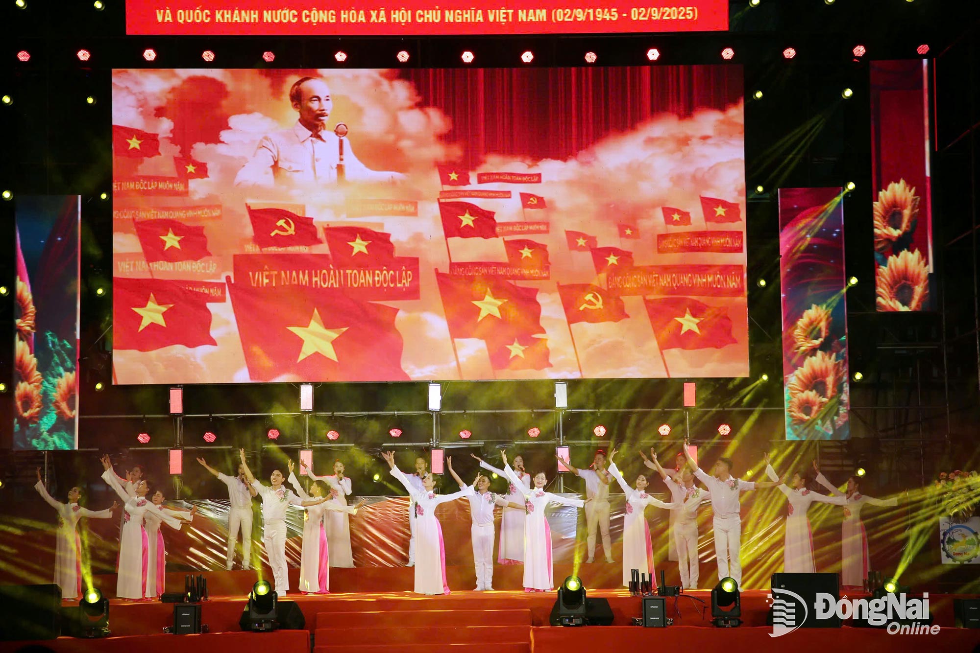 Phát triển môi trường văn hóa lành mạnh, bảo tồn và phát huy các giá trị văn hóa, lịch sử truyền thống là một trong các trọng sự chủ yếu làm động lực phát triển. Ảnh minh họa: My Ny