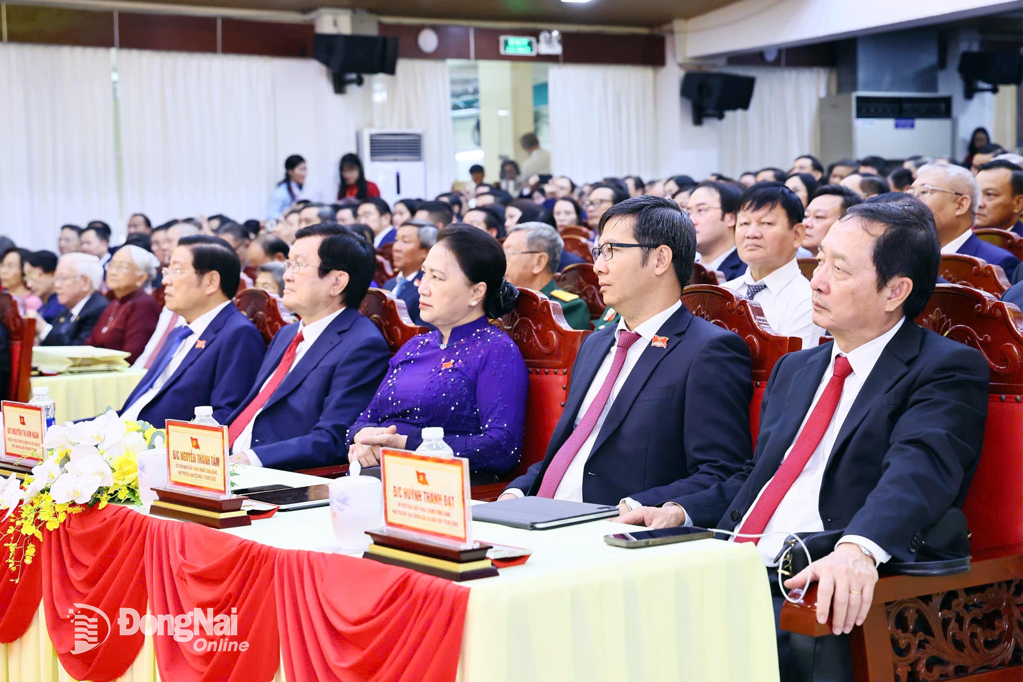 Các đại biểu dự Khai mạc phiên chính thức Đại hội đại biểu Đảng bộ tỉnh Đồng Nai lần thứ I, nhiệm kỳ 2025-2030. Ảnh Công Nghĩa