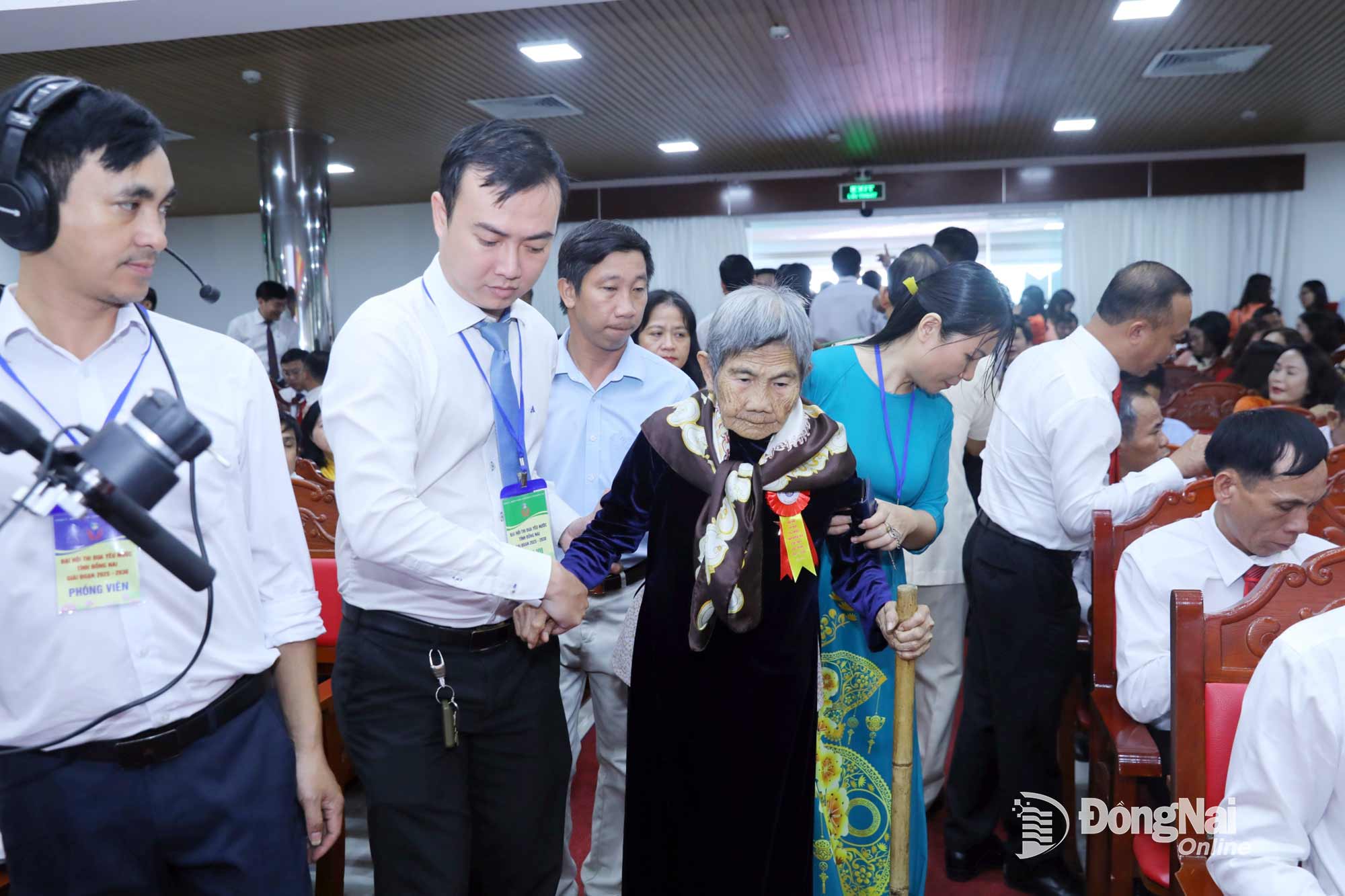 Ban Tổ chức đại hội đón tiếp Mẹ Việt Nam anh hùng. Ảnh: Huy Anh