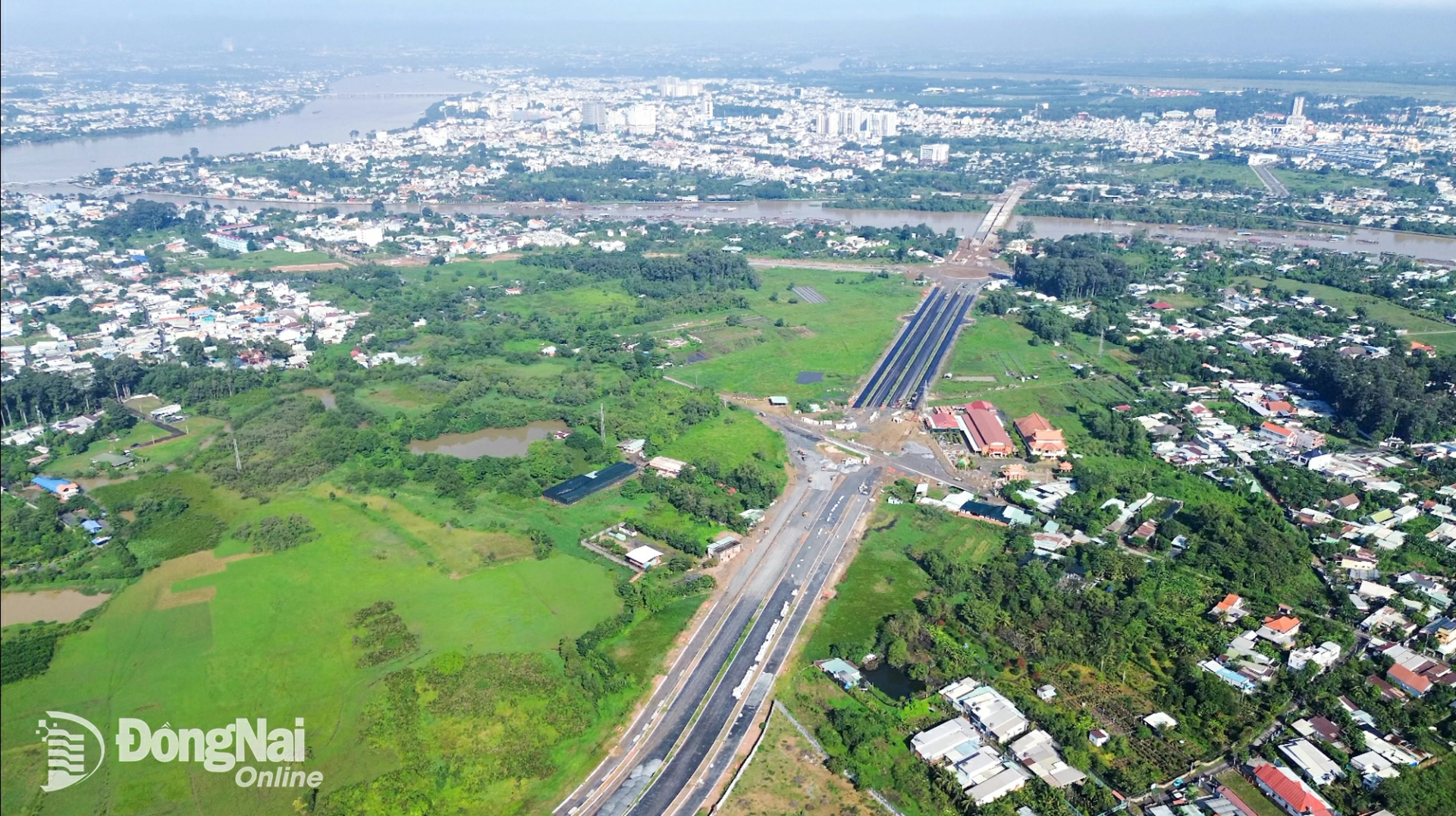 Dự án Đường trục trung tâm thành phố Biên Hòa có tổng chiều dài hơn 5,4km, chia làm 2 nhánh. Ảnh: Minh Tài