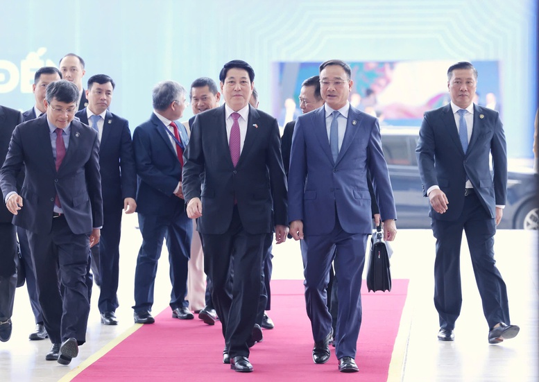 Chủ tịch nước Lương Cường đến dự Lễ mở ký Công ước Hà Nội - Ảnh VGP/Nhật Bắc