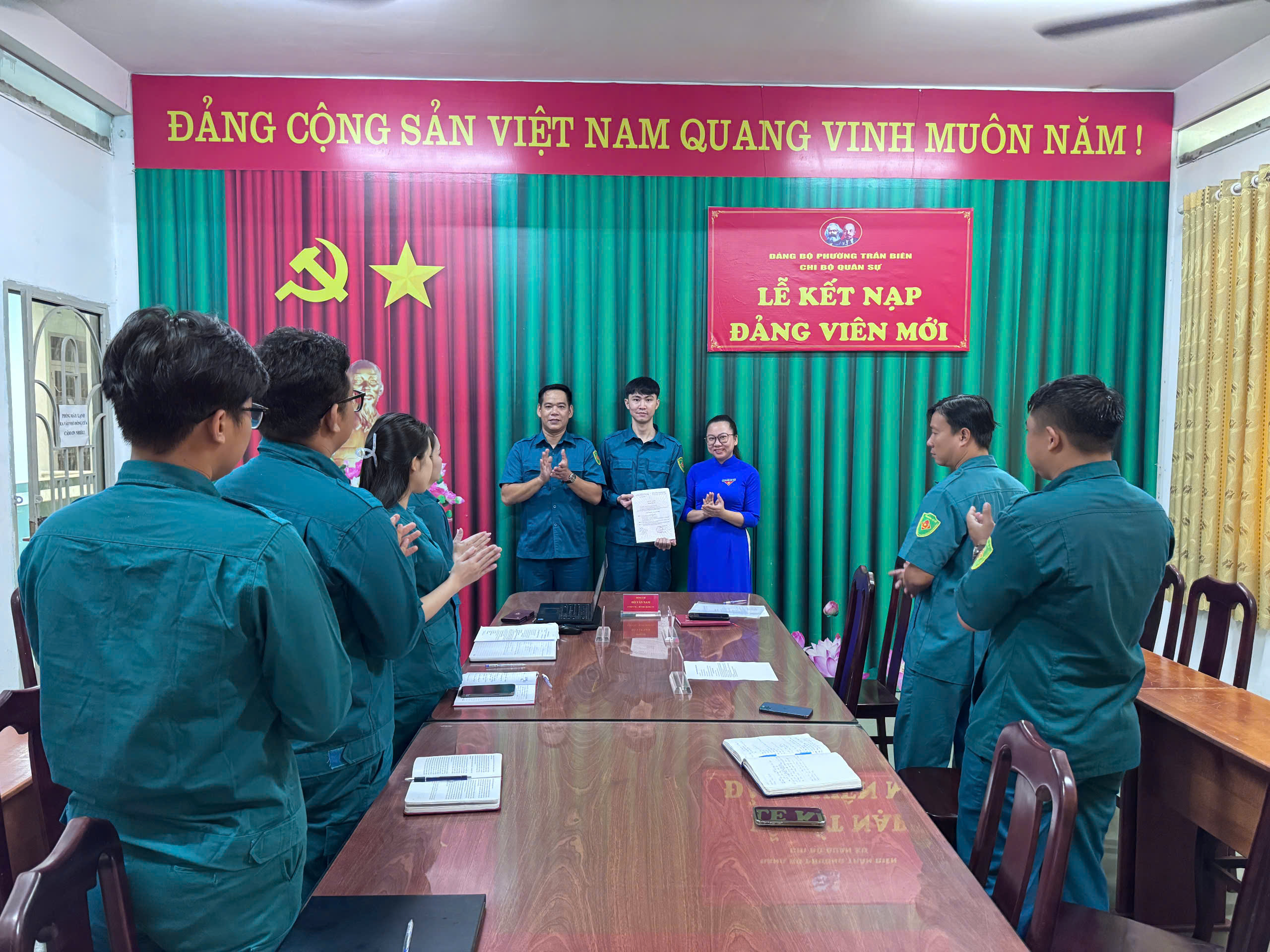 Chi bộ Quân sự phường Trấn Biên Tổ chức Lễ kết nạp Đảng viên mới