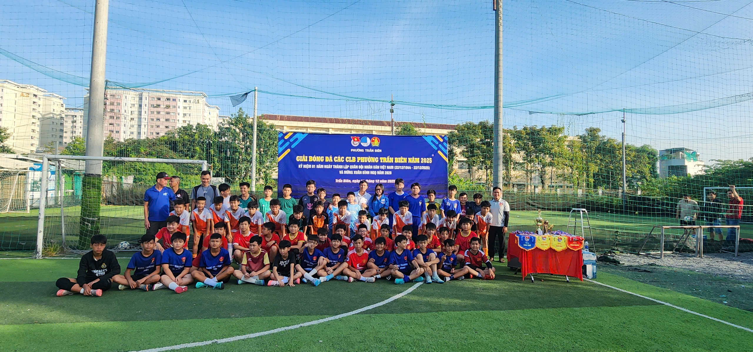 ĐOÀN - HỘI - ĐỘI PHƯỜNG TRẤN BIÊN TỔ CHỨC GIẢI BÓNG ĐÁ CÁC CÂU LẠC BỘ PHƯỜNG NĂM 2025