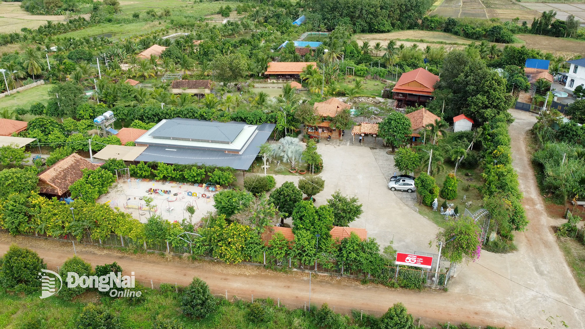 Sơn Long Field là một trong những điểm đến được nhiều người lựa chọn trong mùa giải. Ảnh: Từ Huy