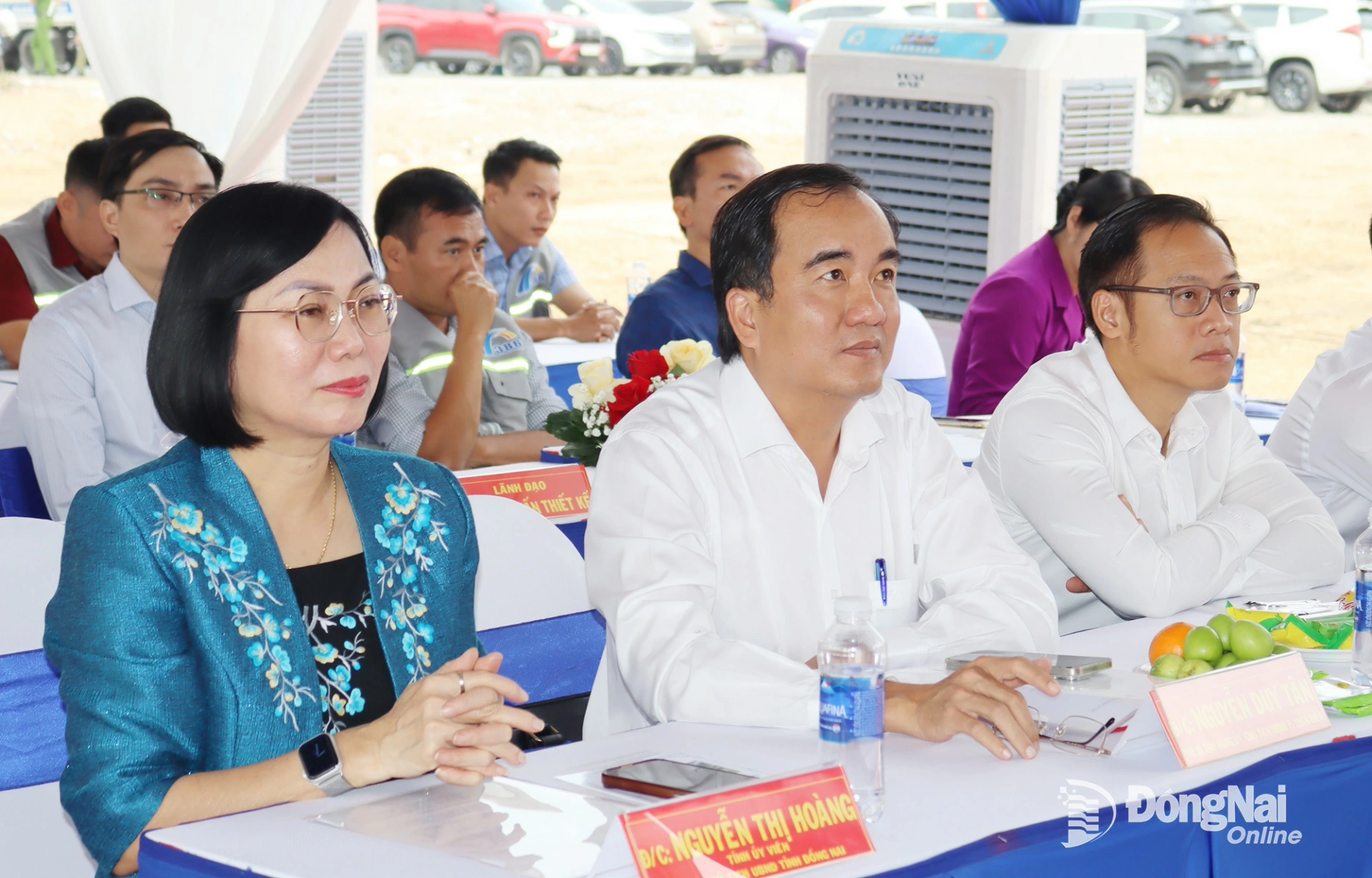 Tỉnh ủy viên, Phó Chủ tịch UBND tỉnh Đồng Nai Nguyễn Thị Hoàng cùng các đại biểu dự lễ khởi công dự án. Ảnh: Hoàng Lộc