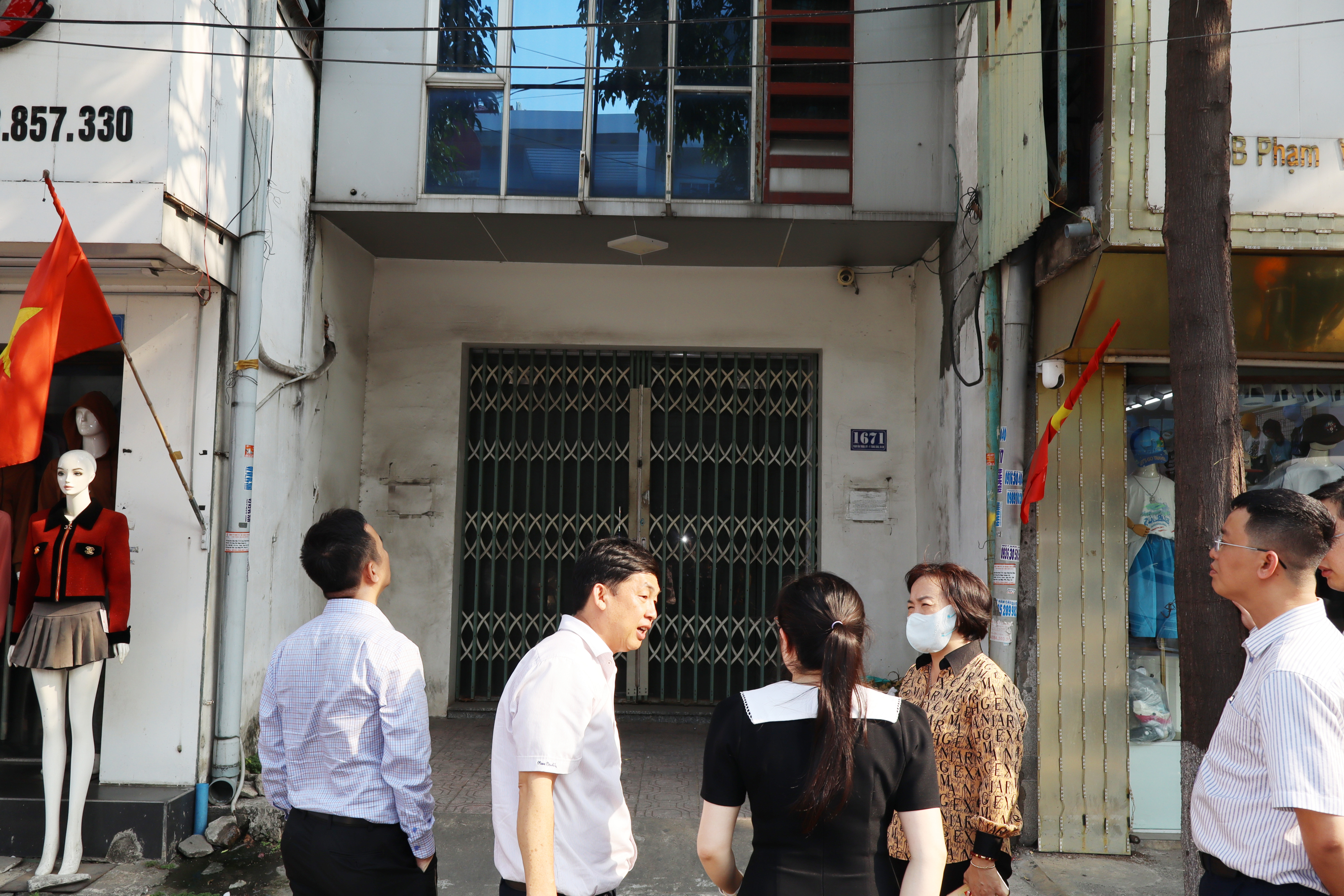 Đoàn công tác Bộ Tài Chính kiểm tra 2 trụ sở vừa được UBND tỉnh Đồng Nai giao UBND phường Trấn Biên quản lý và khai thác