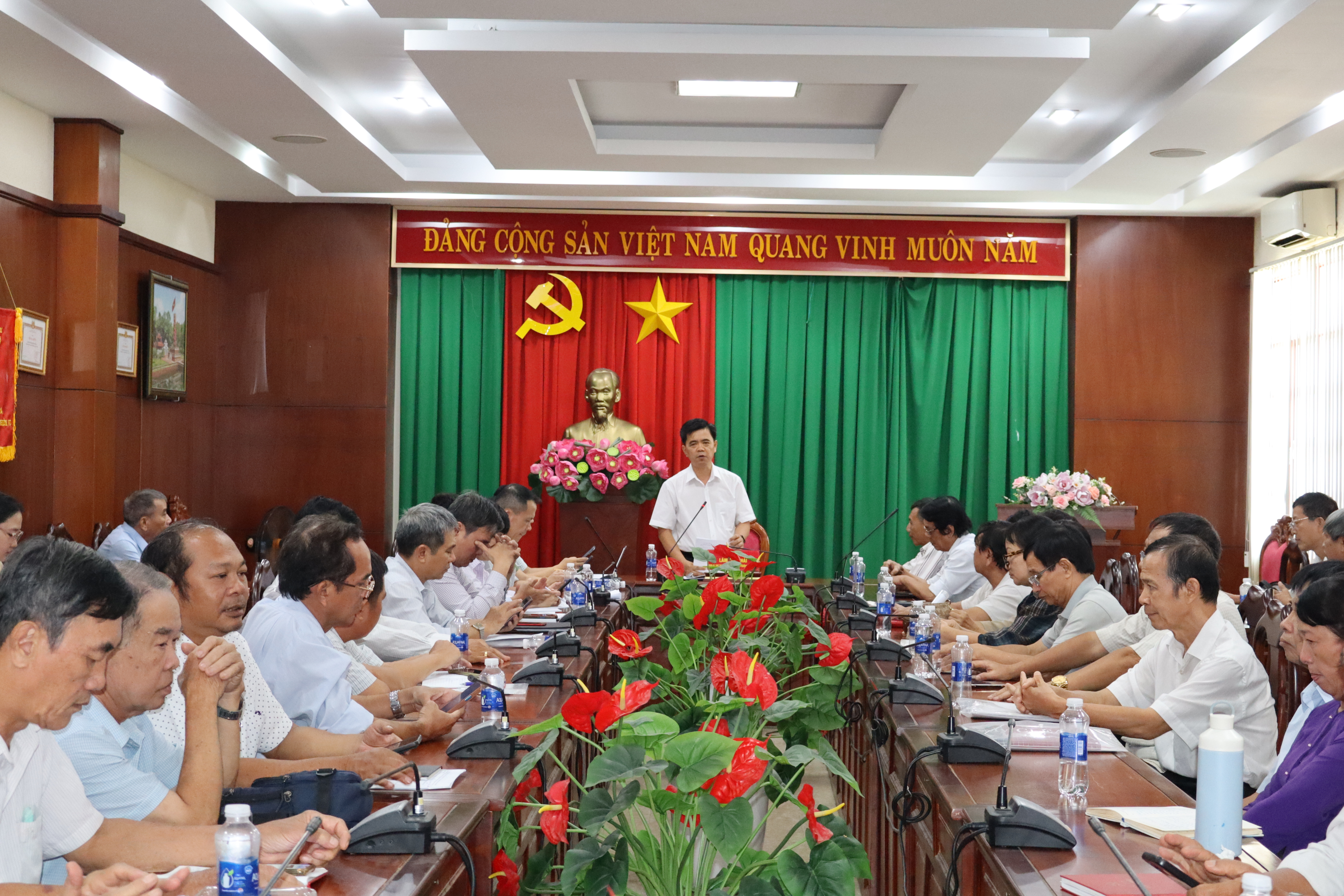 Đảng ủy phường Trấn Biên giao ban quý 1 với chi bộ 49 khu phố