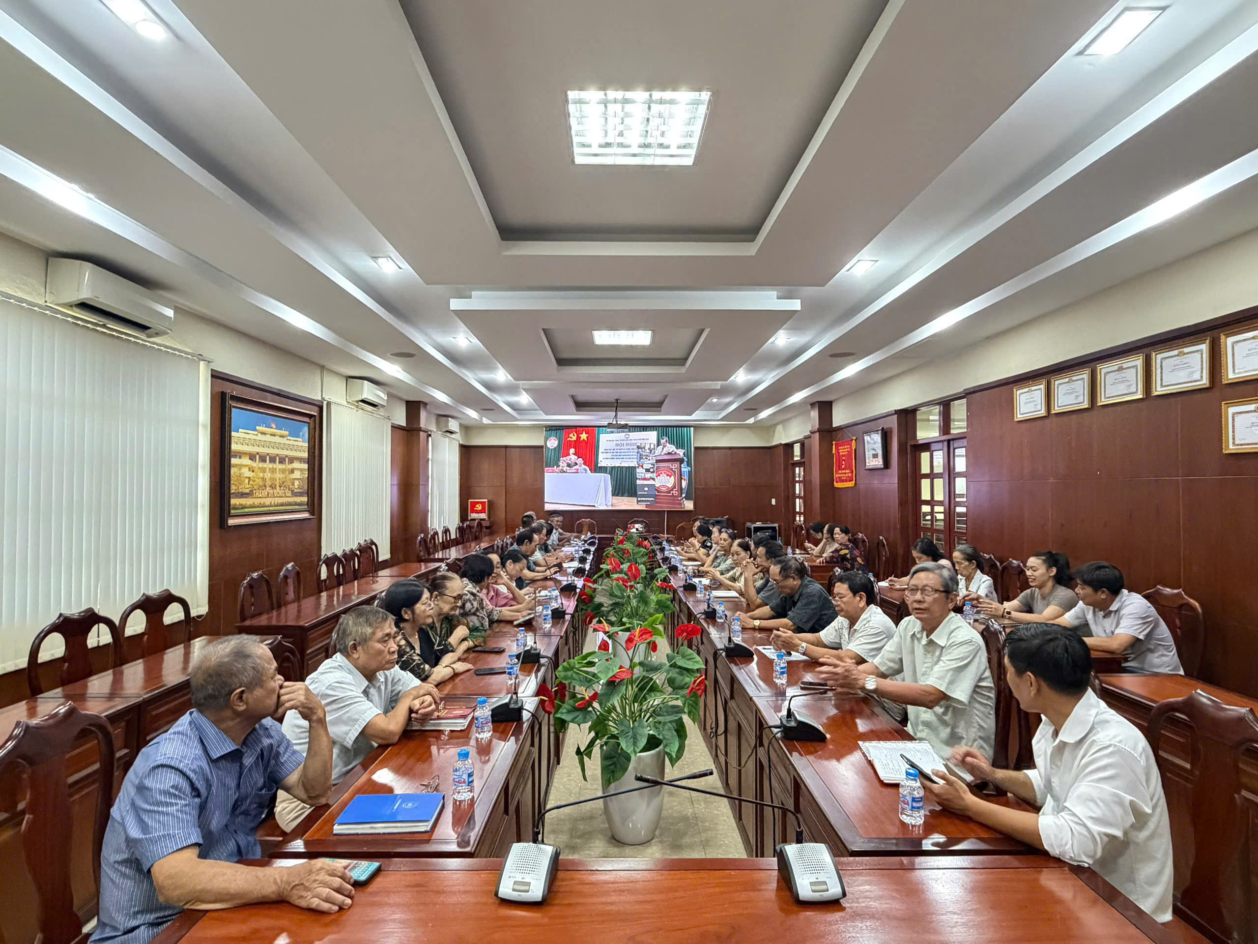Hội nghị trực tuyến quán triệt nhiệm vụ trọng tâm công tác Mặt trận và phát động thi đua thực hiện Nghị quyết 05-NQ/TU