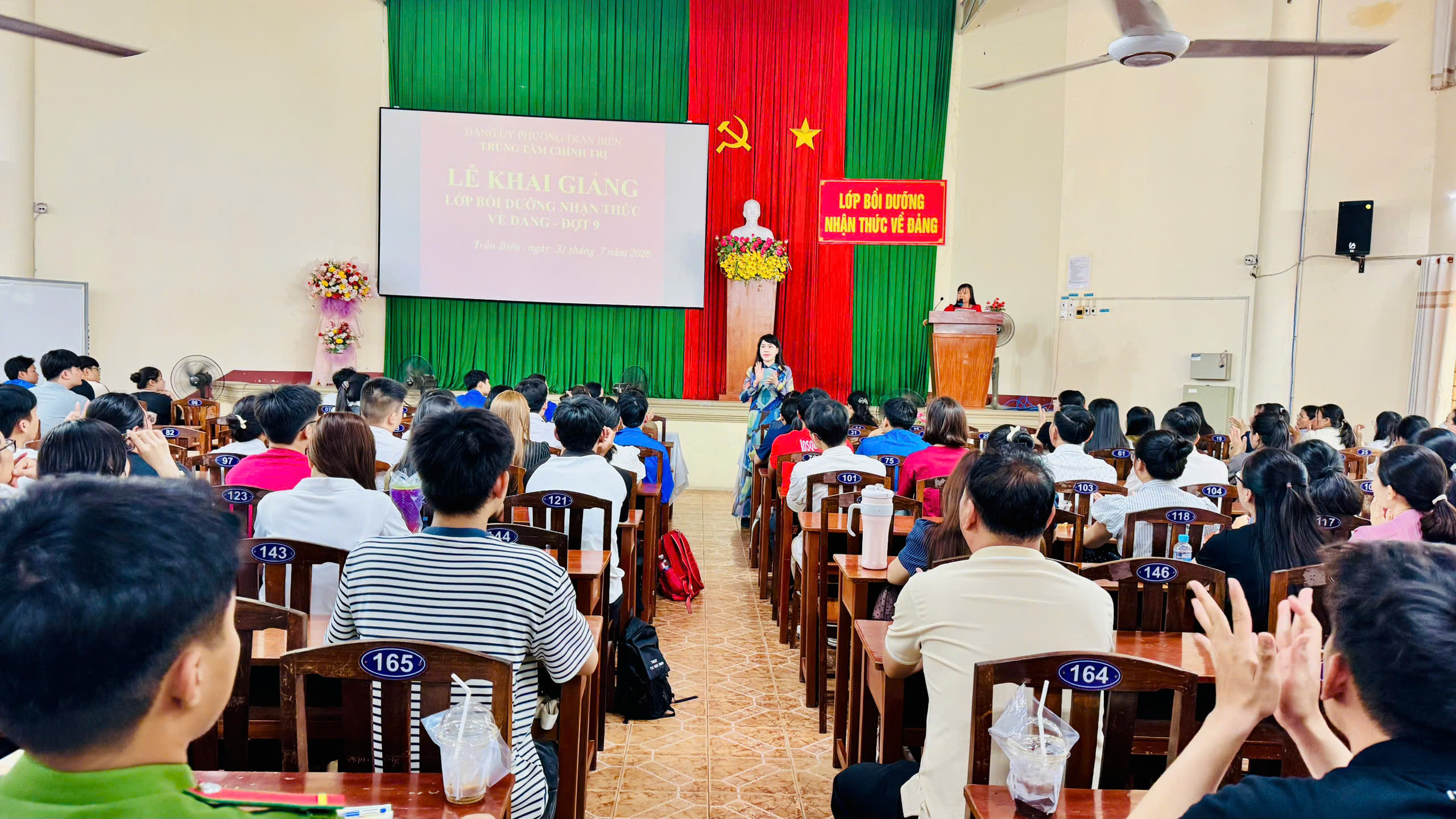 Khai giảng lớp bồi dưỡng nhận thức về Đảng - Đợt 9 năm 2026