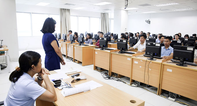 Các Trường Hợp Được Xét Tuyển, Ưu Tiên Và Tiếp Nhận Vào Viên Chức