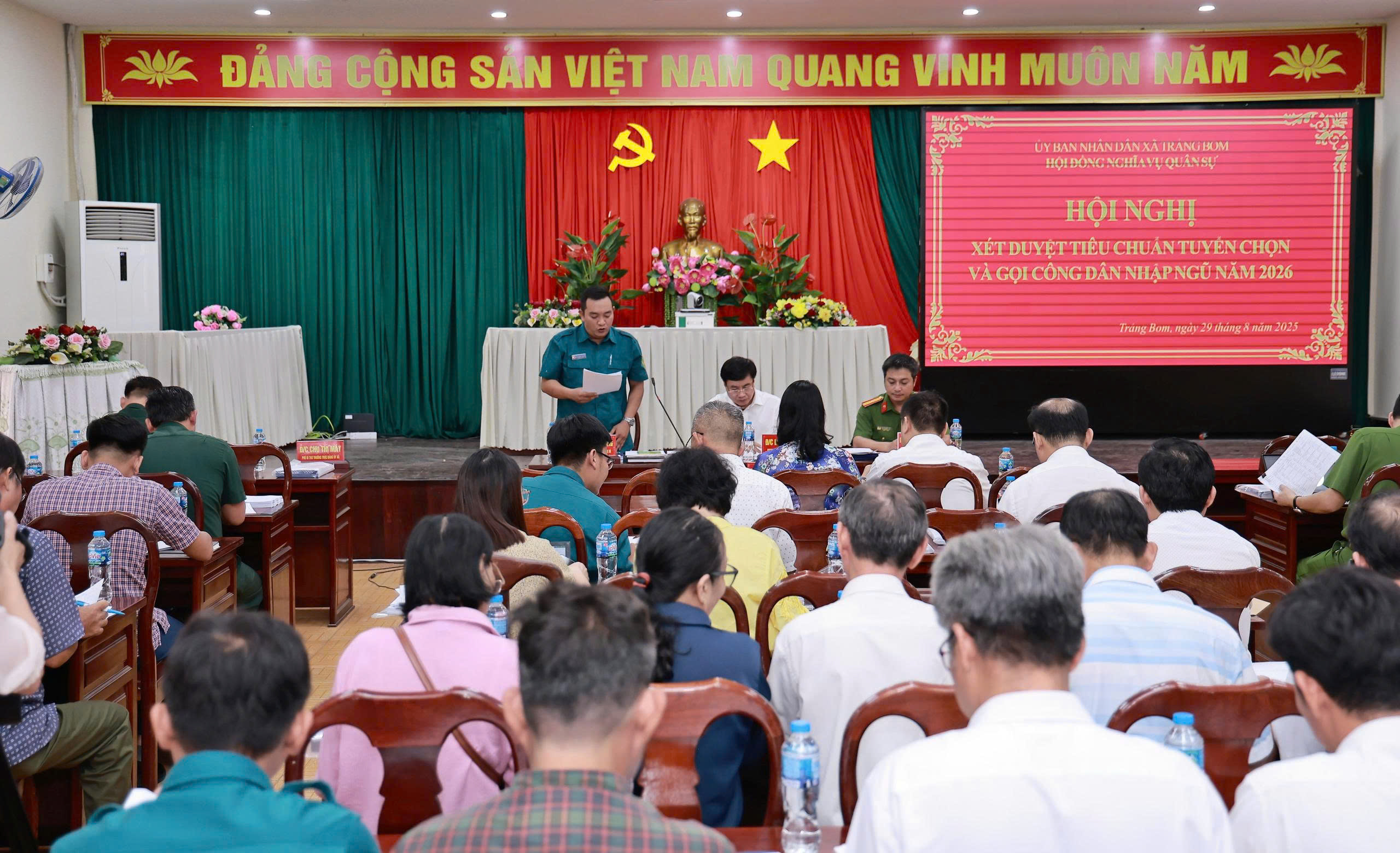 cf6a5d9759f4d2aa8be5