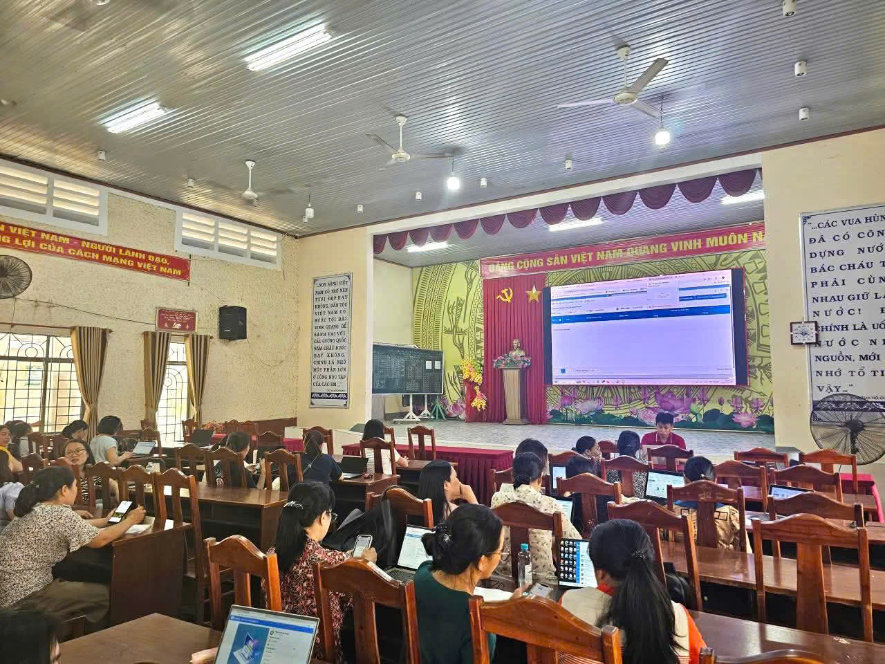 gen h z6904222335539 0157c28902d1415d8b9327f4d562bf37