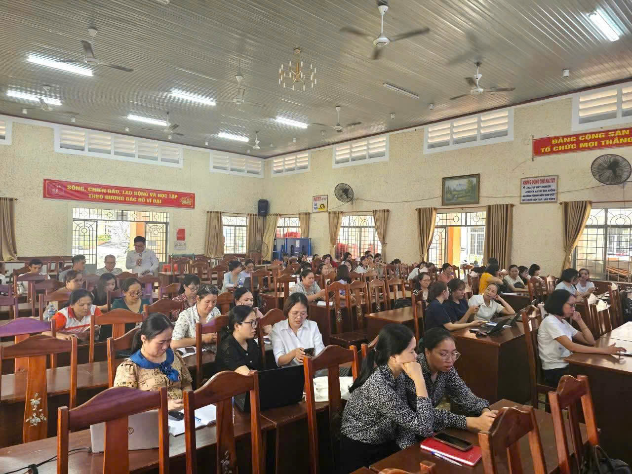 gen h z6904222339464 7ae14ae51b59a1c934264a9d63d5fbba