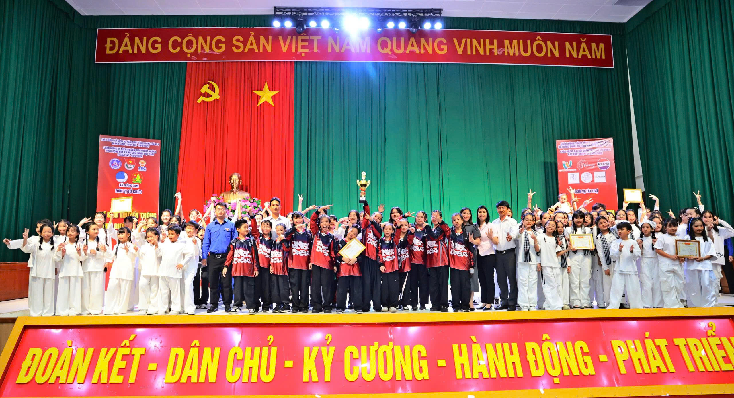 gen h z6917346057359 4625a2b0b448541614a99f4f3ba1b026