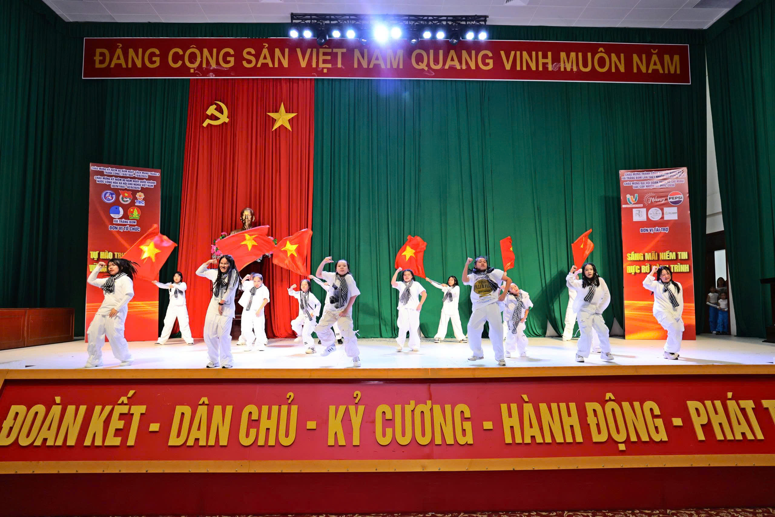 gen h z6917349590050 0ce1ae4b82854e4b0aec412dd2e93e83