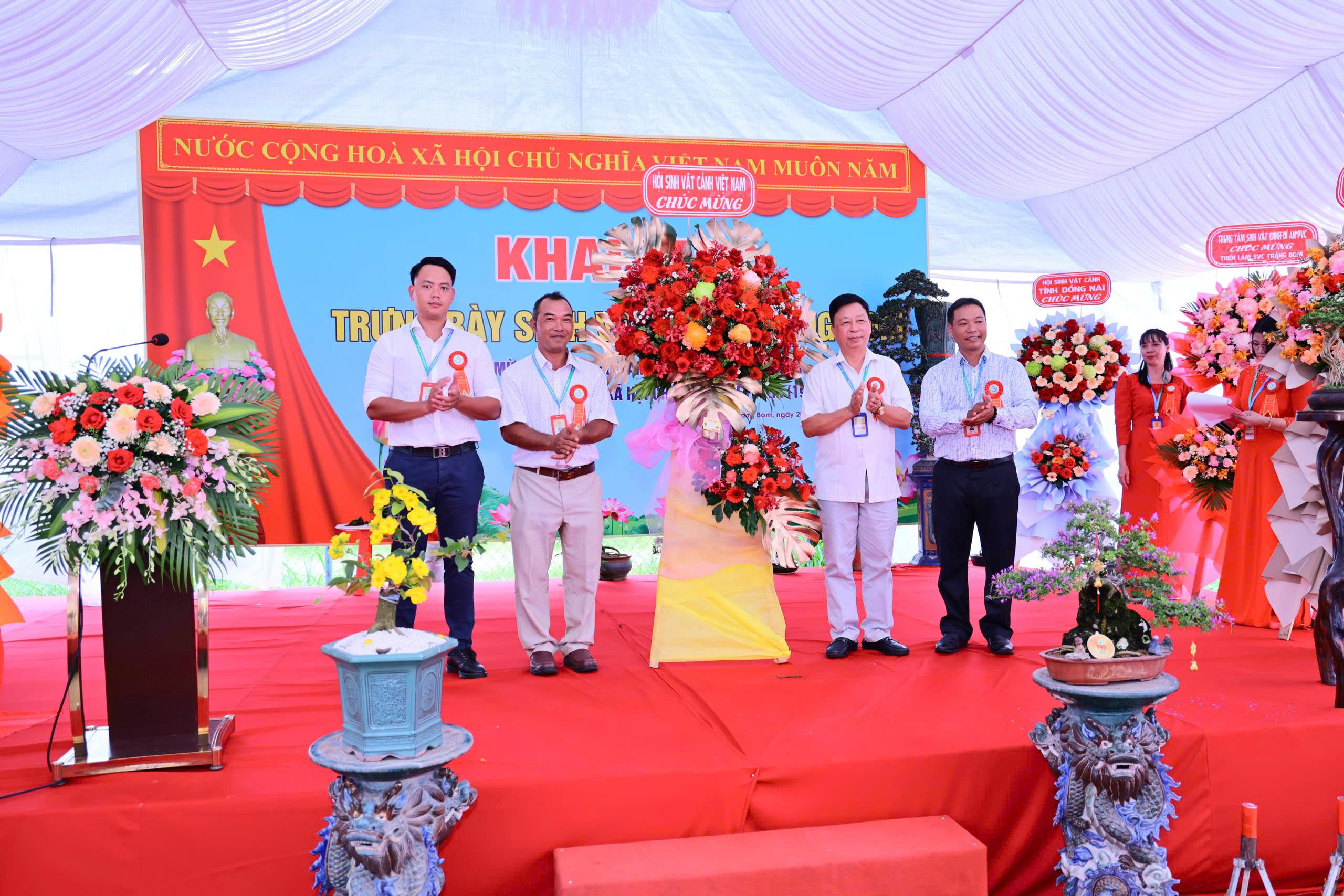 gen h z6926026067166 6c8aa6e22cf54903f04dd489cbabe9c1