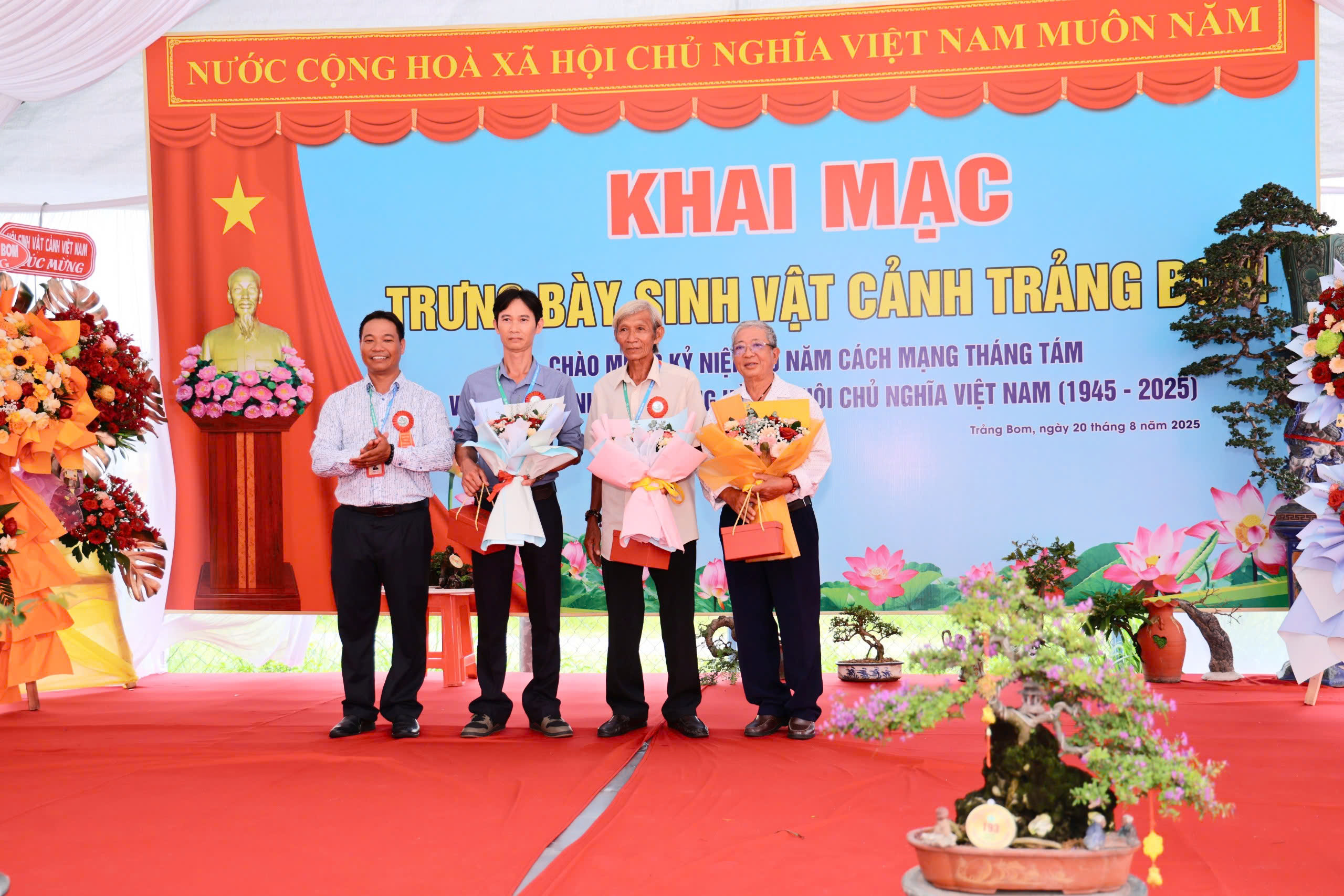 gen h z6926026067200 6d7e67db3901a3ddef7bcb41a8a4e454