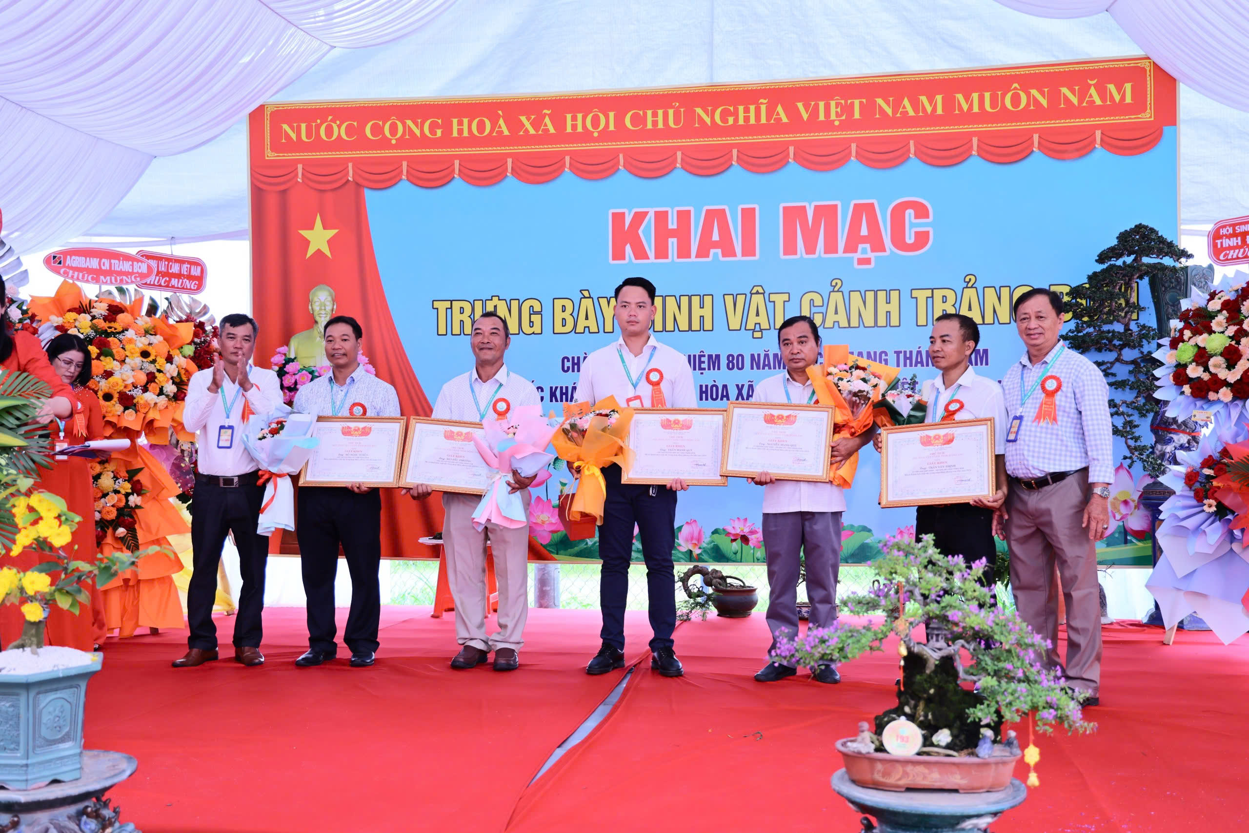 gen h z6926026084425 f2d51c067fb3f3e6d746924bfeefd45d