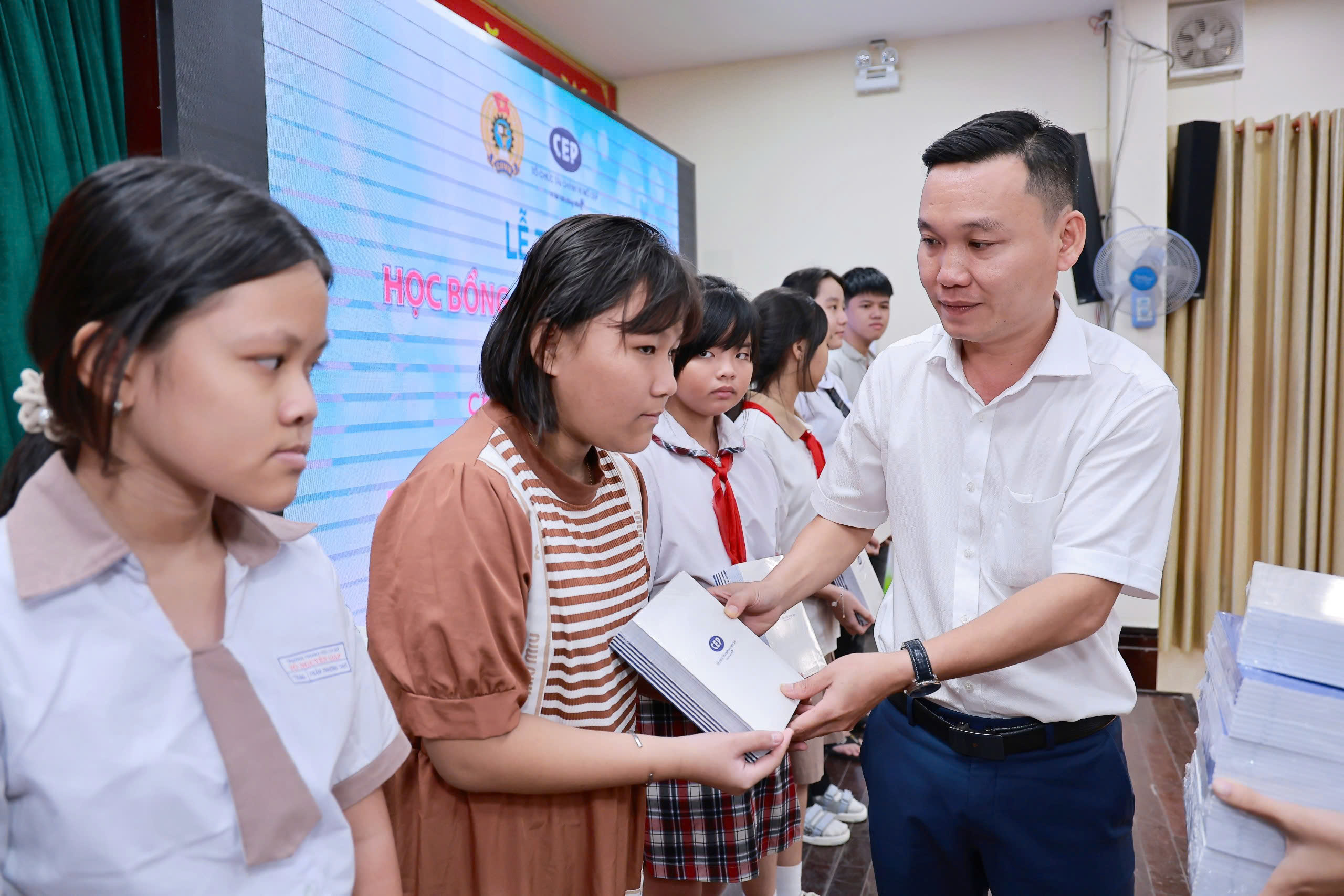 gen h z6942371943335 582fed54d200e2546f138322db886797