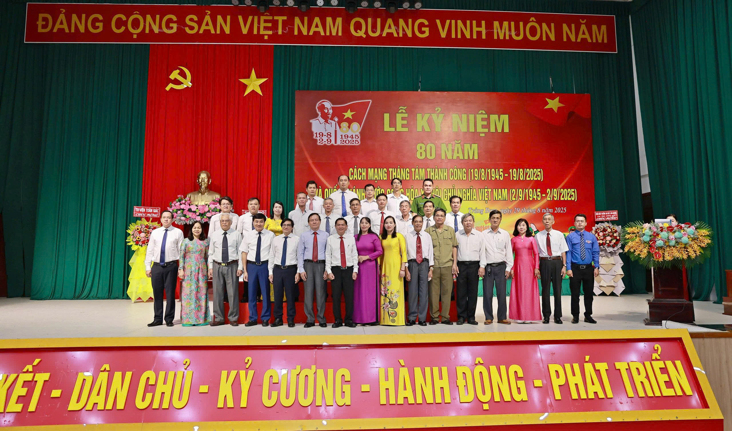 gen h z6956811356320 fdb5be590253e82c9b457fde1bf449a0