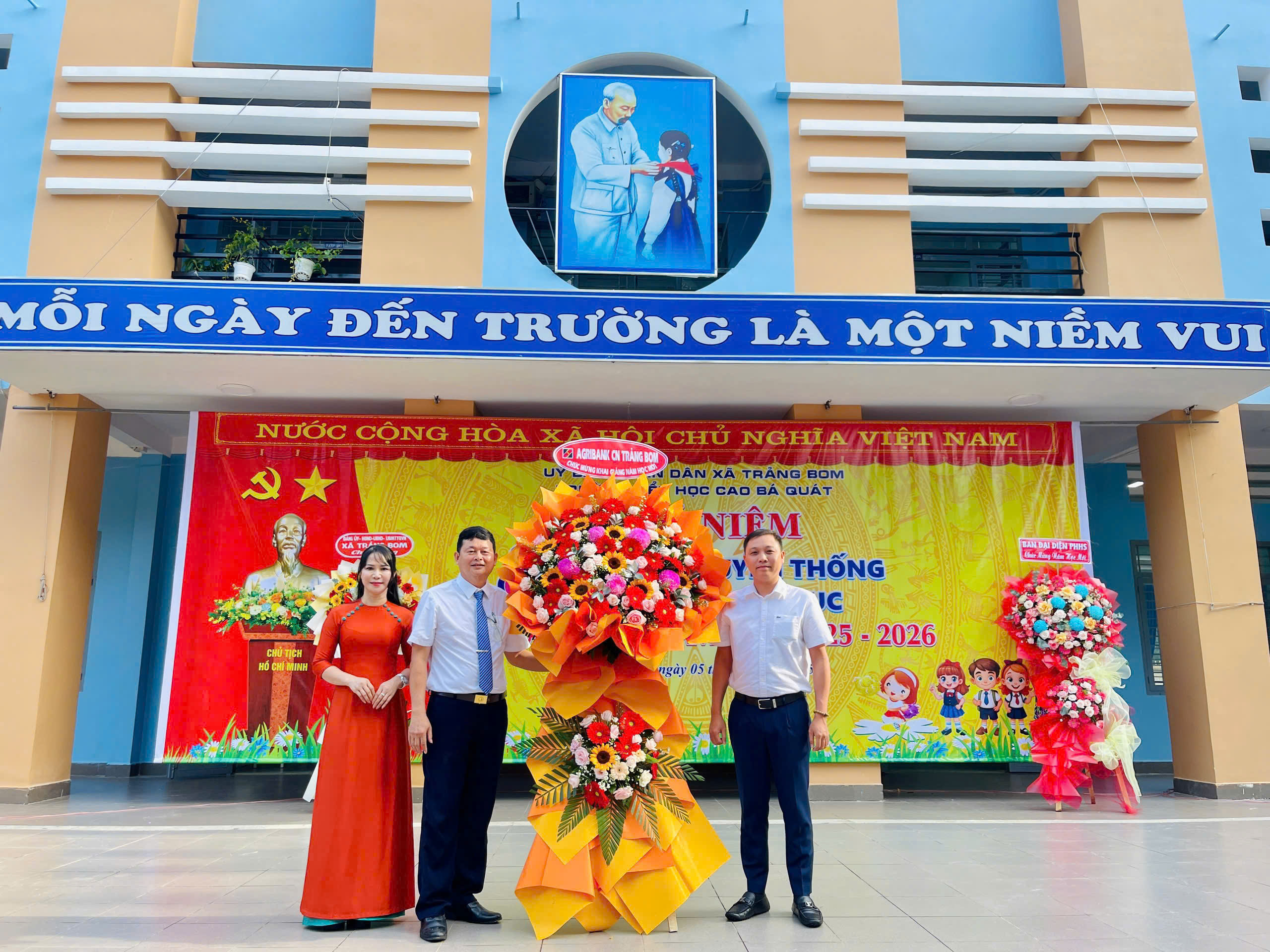 gen h z6978988264134 559fd31f841bab836928f8873673449a